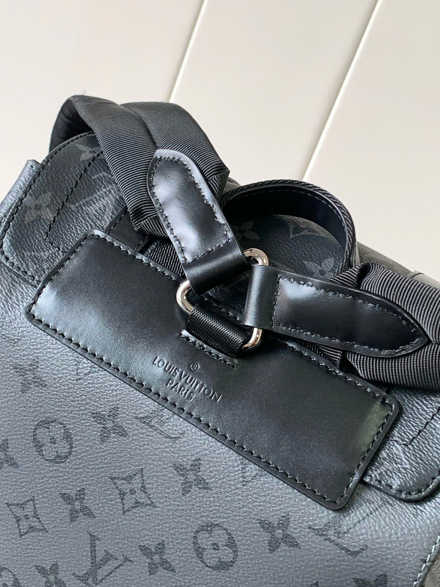 Balo thời trang Louis Vuitton LV Đen Xám họa tiết hoa vân logo phối dây cài size 38x44x12.5cm Like Auth on web fullbox bill thẻ PLD