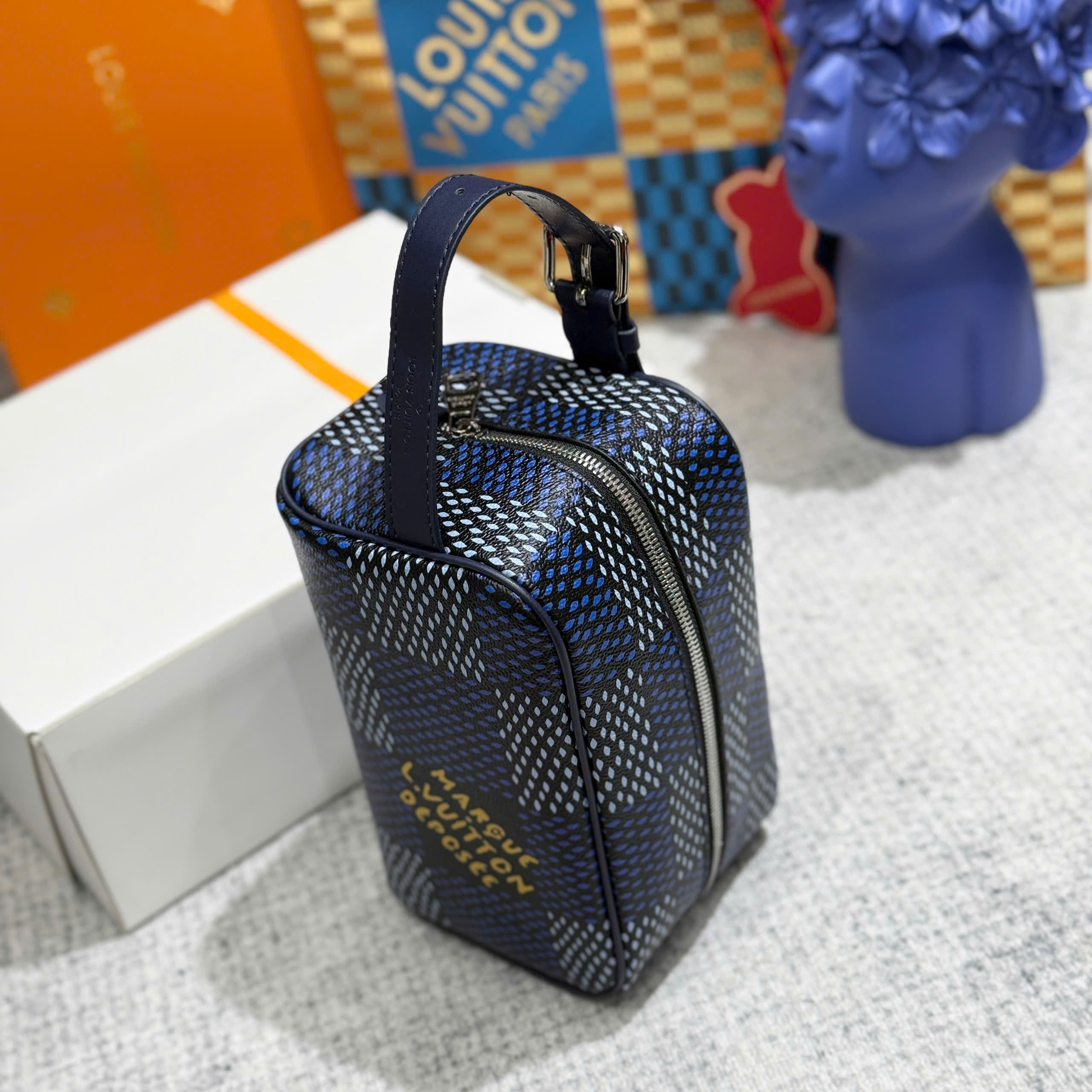 Túi Clutch cầm tay Louis Vuitton LV họa tiết hoa vân các màu size 23x13x12cm Like Auth Fullbox phụ kiện PLD
