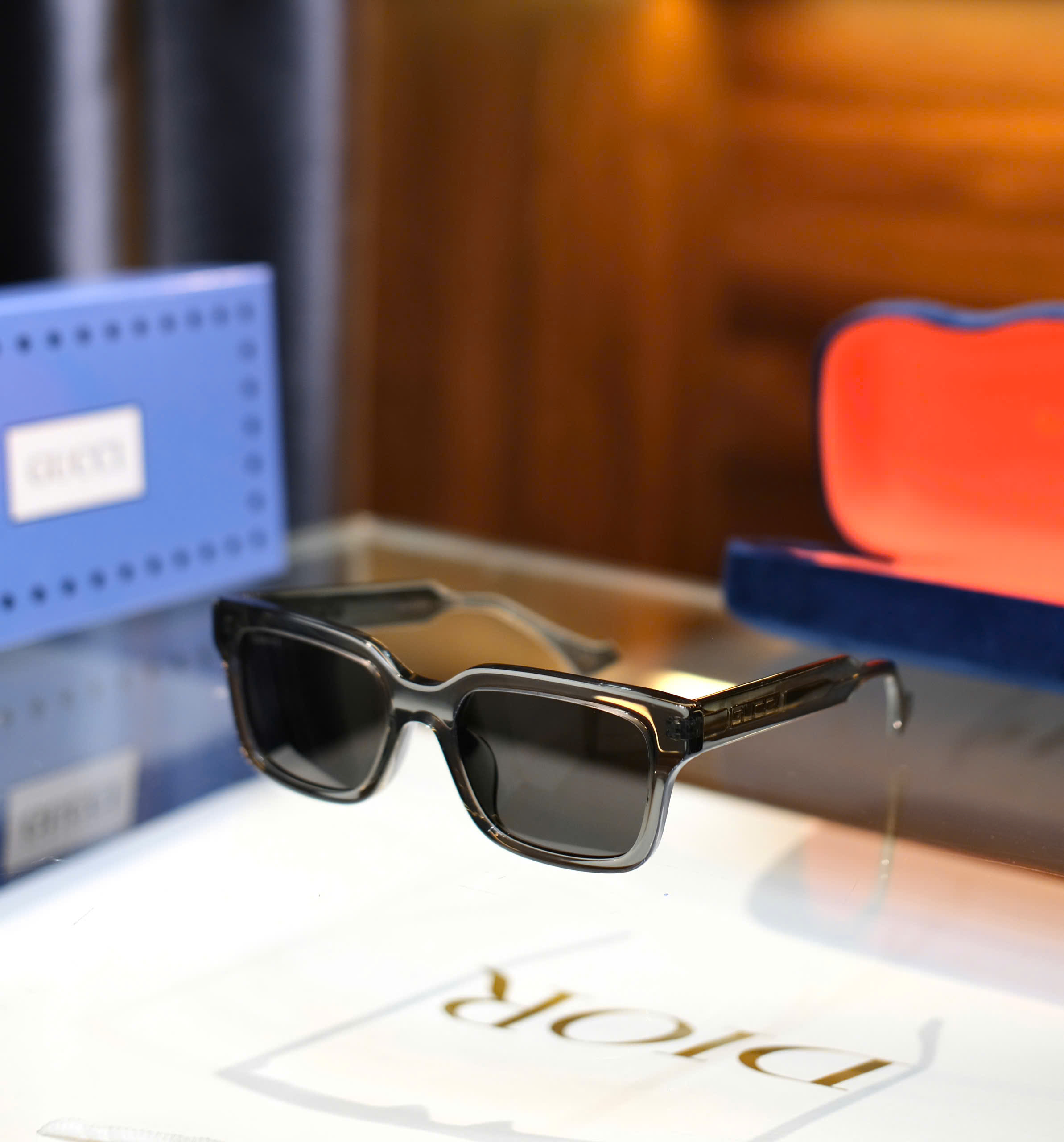 Kính mắt thời trang Gucci GC Đen trong Like Auth on web fullbox DDT