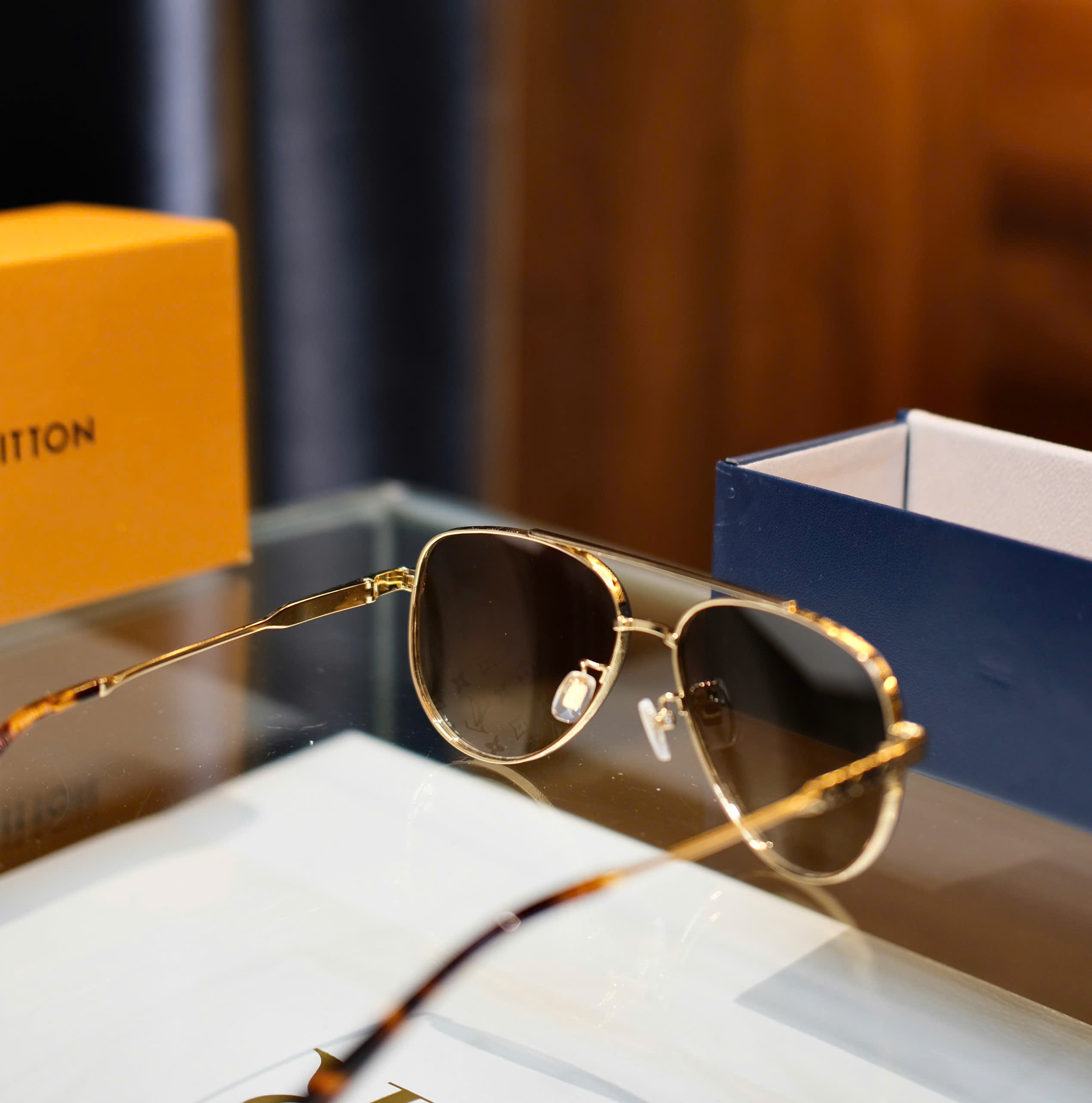 Kính mắt thời trang Louis Vuitton LV Đen họa tiết hoa vân logo mắt gọng kim loại Like Auth on web fullbox DDT