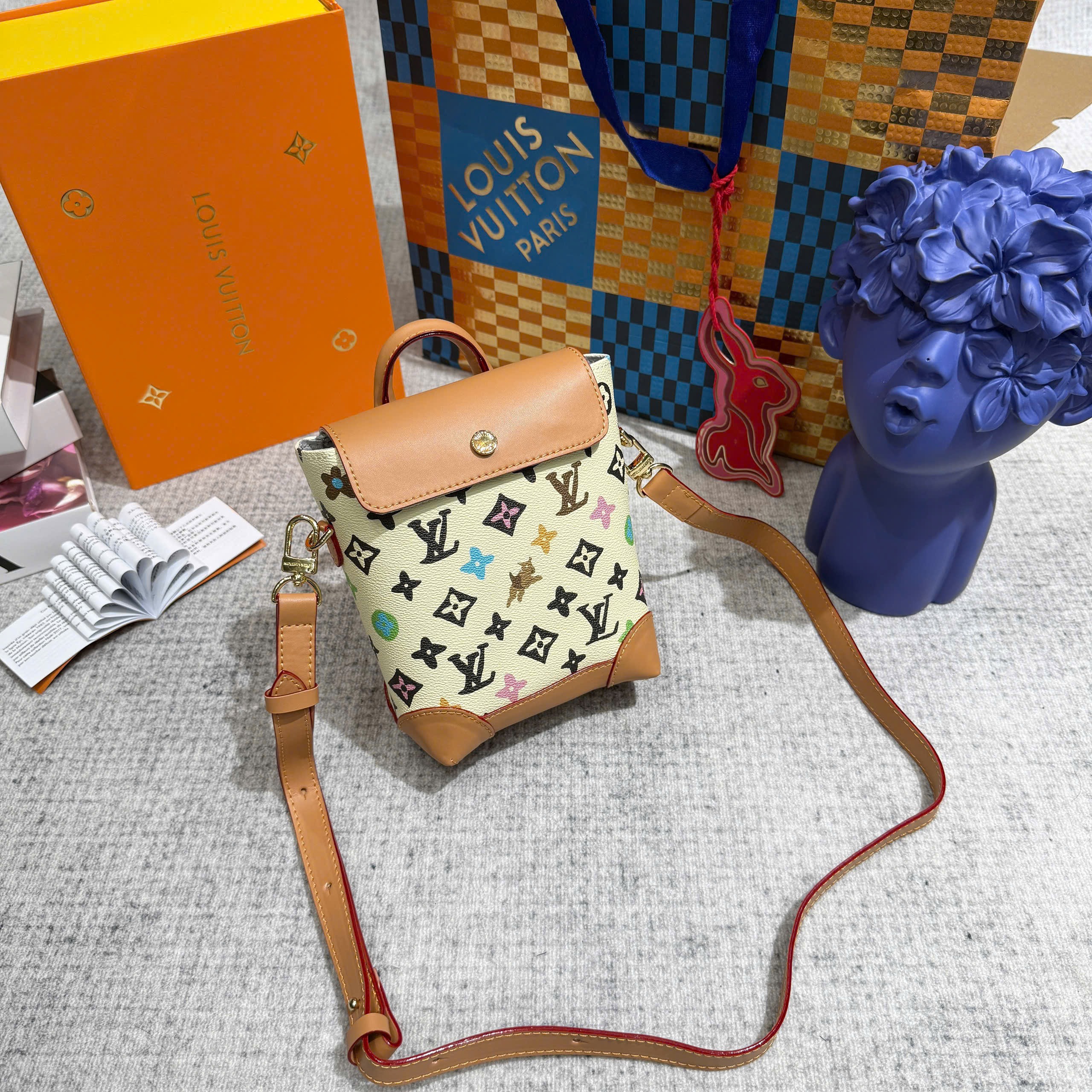 Túi mini đeo chéo Louis Vuitton LV Be phối Nâu họa tiết hoa vân logo LV size 15x18x7cm Like Auth on web fullbox bill thẻ PLD