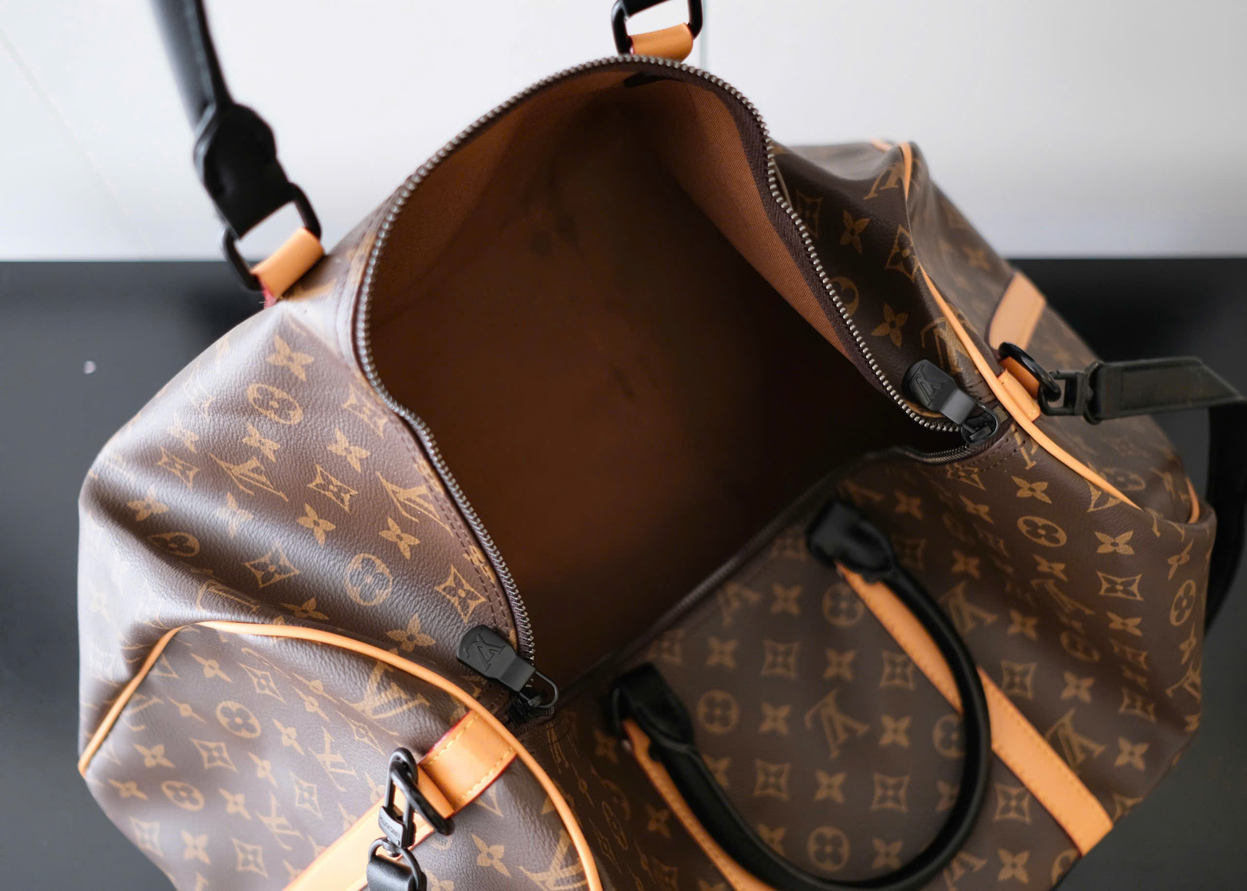 Túi trống du lịch Louis Vuitton LV Nâu họa tiết hoa vân logo phố dây Đen Nâu Like Auth Fullbox phụ kiện DDT