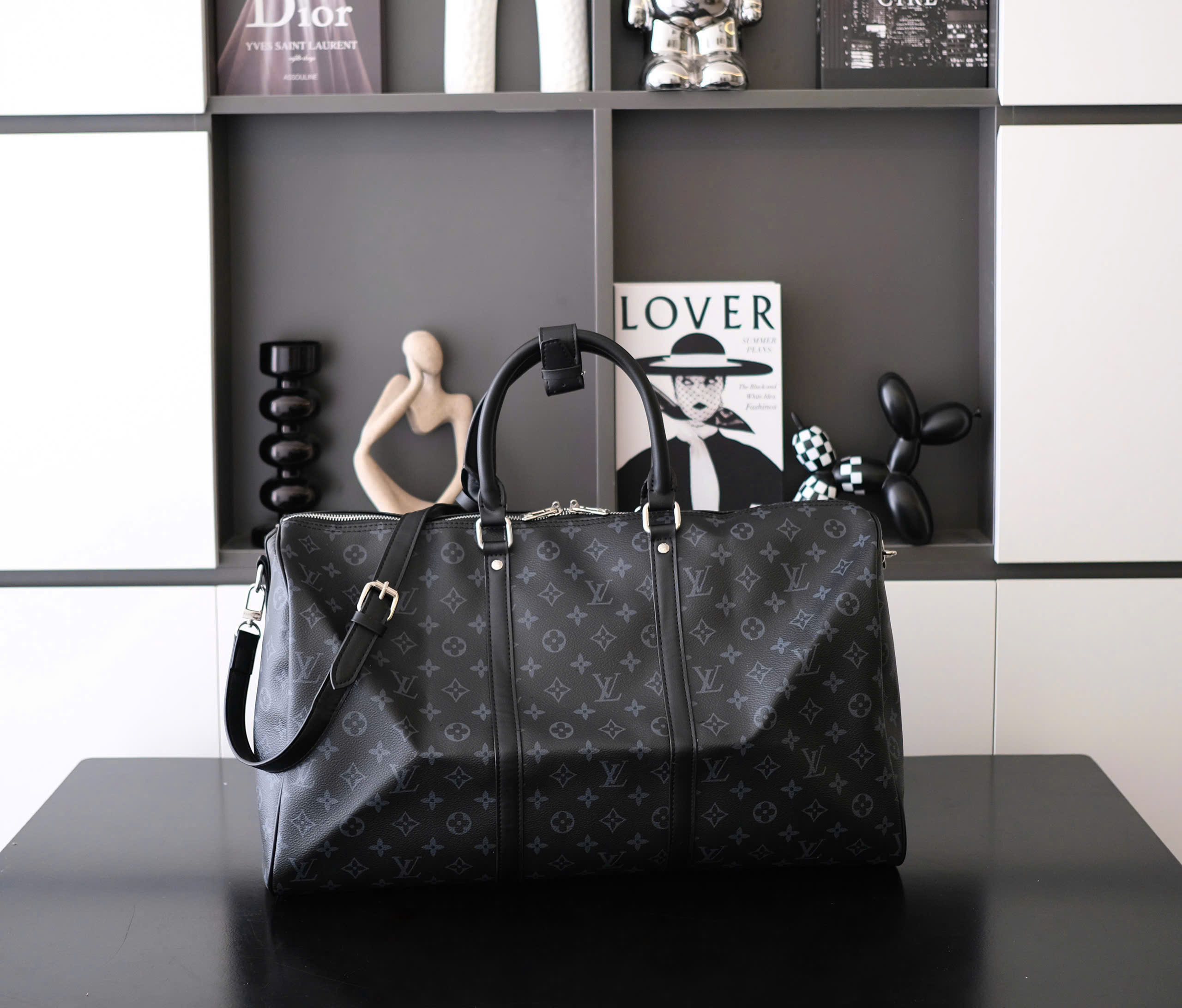 Túi trống du lịch Louis Vuitton LV Đen họa tiết hoa vân logo Xám Like Auth Fullbox phụ kiện DDT