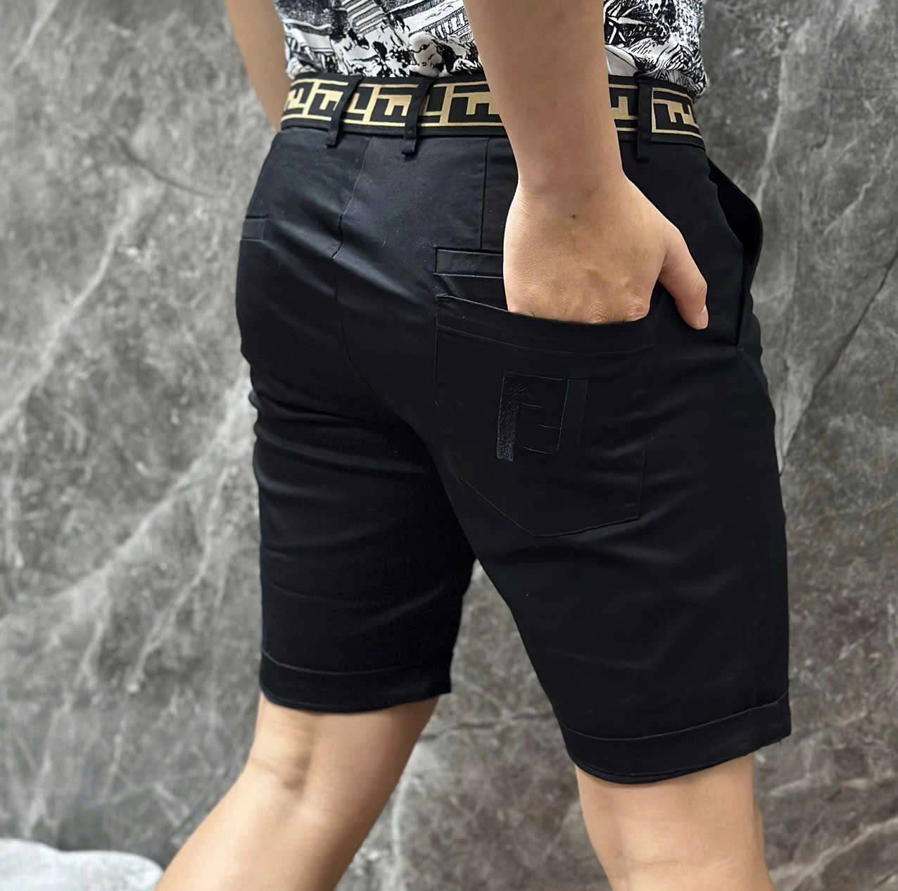 Quần short kaki Fendi FF logo thêu đùi check cạp Like Auth on web CD