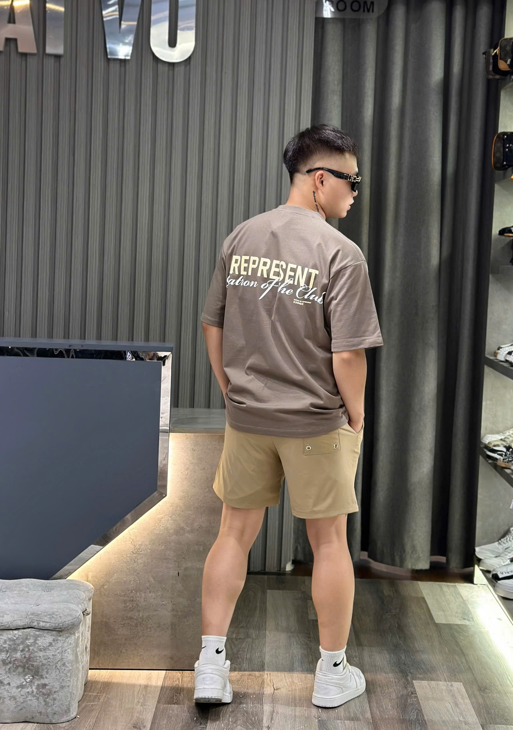 Bộ, set hè Represent logo chữ basic Like Auth on web CD