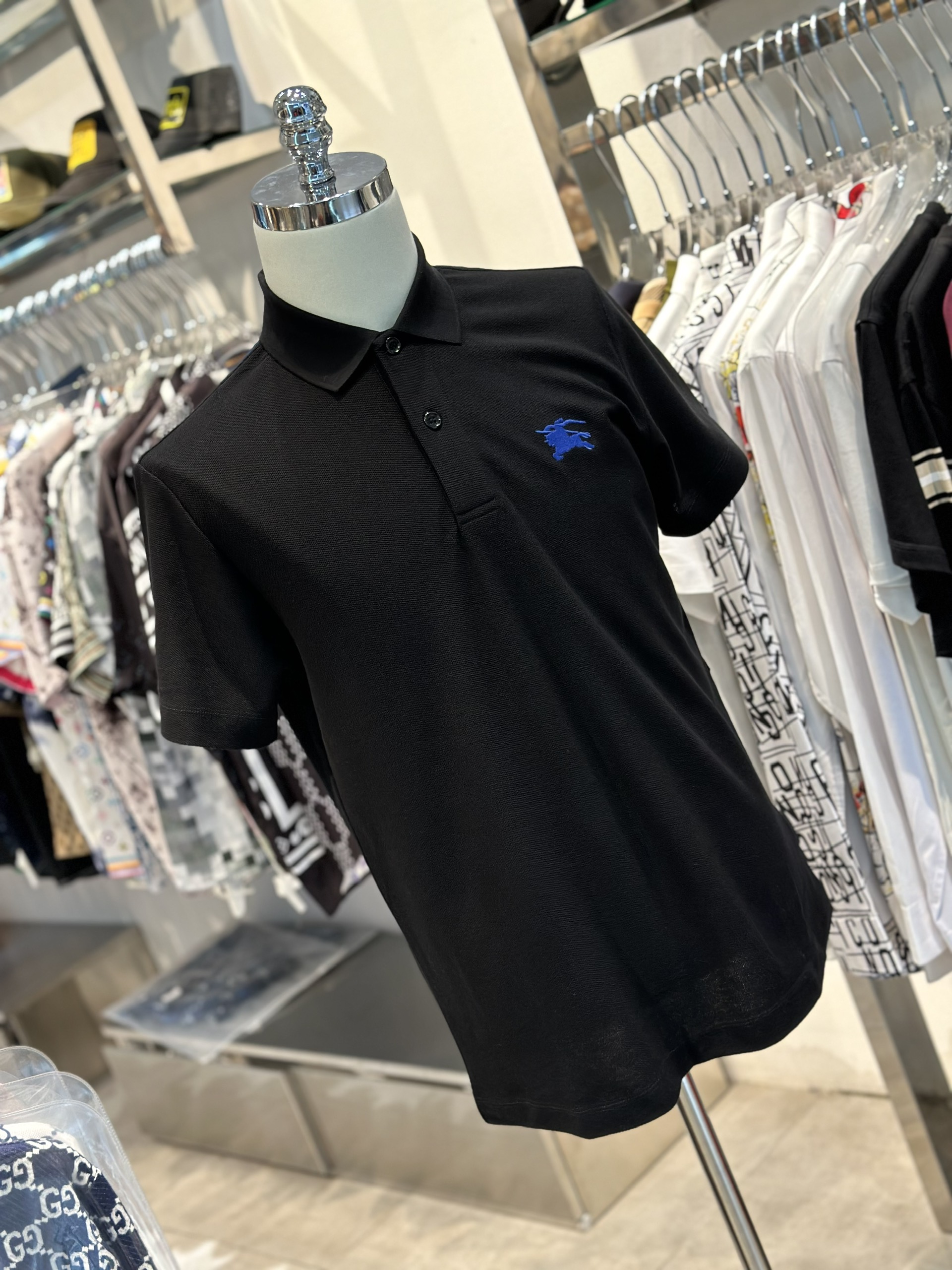 Áo polo Burberry BBR Đen logo thêu ngực kẻ sọc dọc khuy Like Auth on web VTN