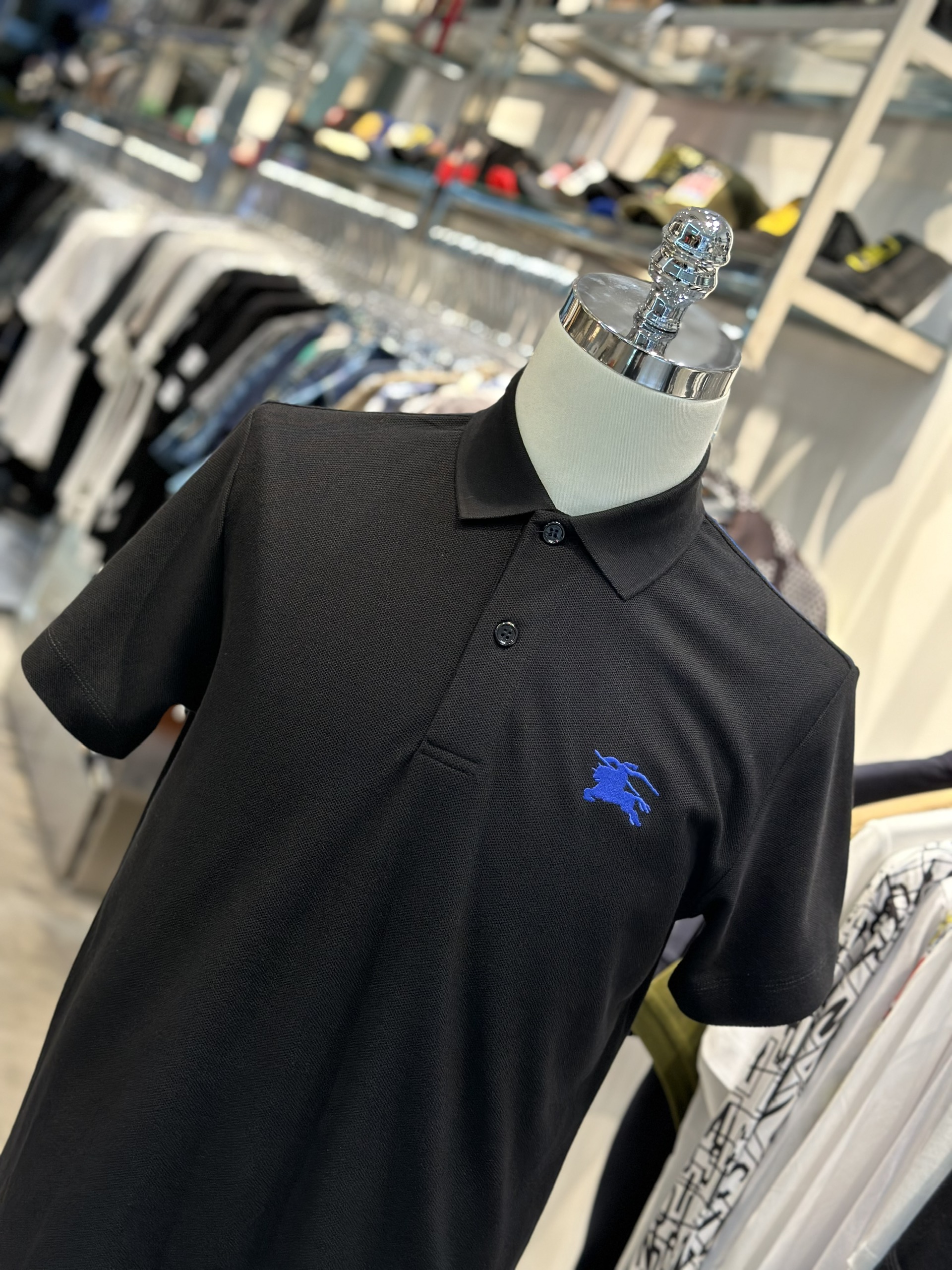 Áo polo Burberry BBR Đen logo thêu ngực kẻ sọc dọc khuy Like Auth on web VTN