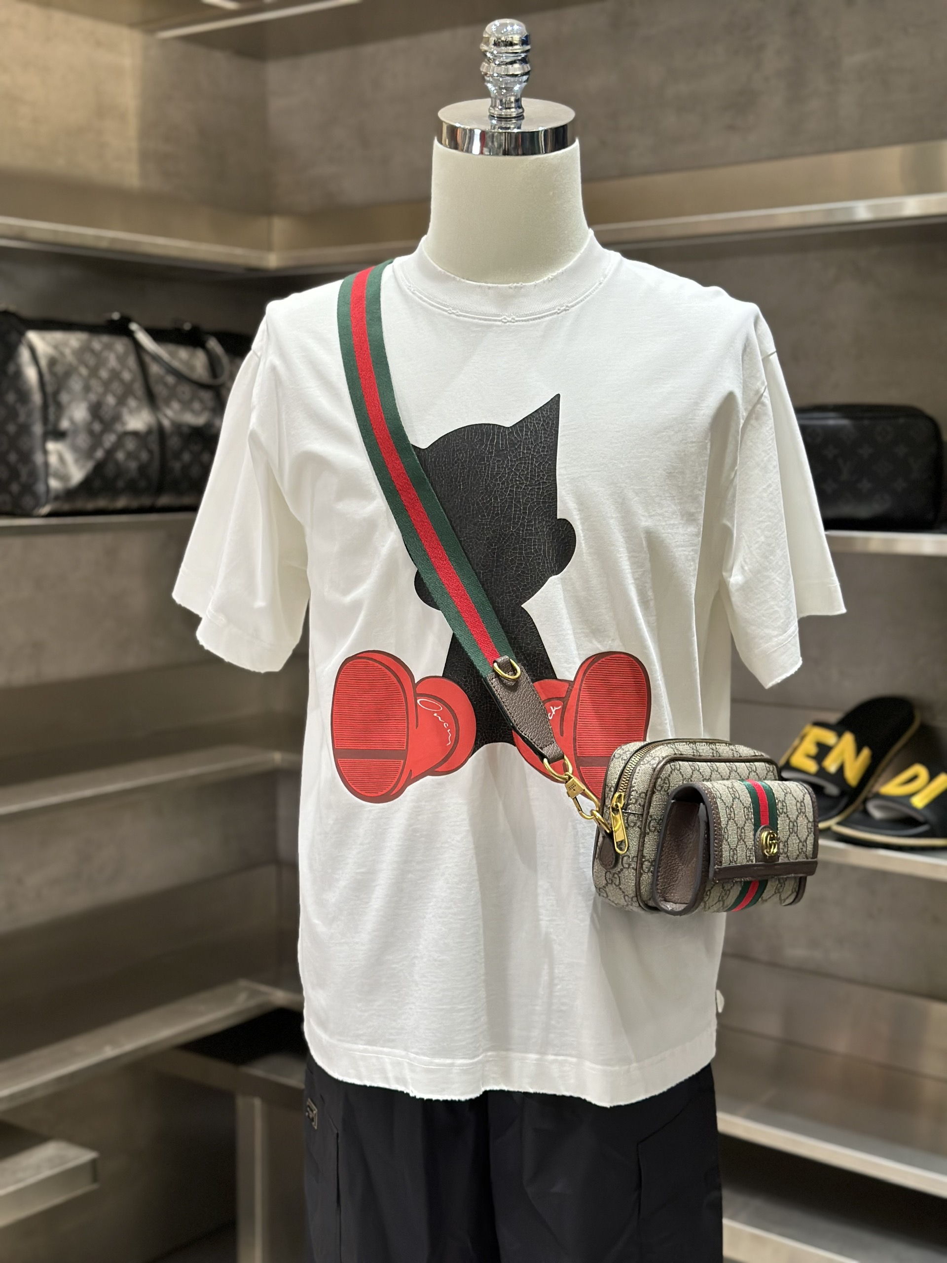 Áo phông T-shirt Local Trắng họa tiết Atom Like Auth VTN
