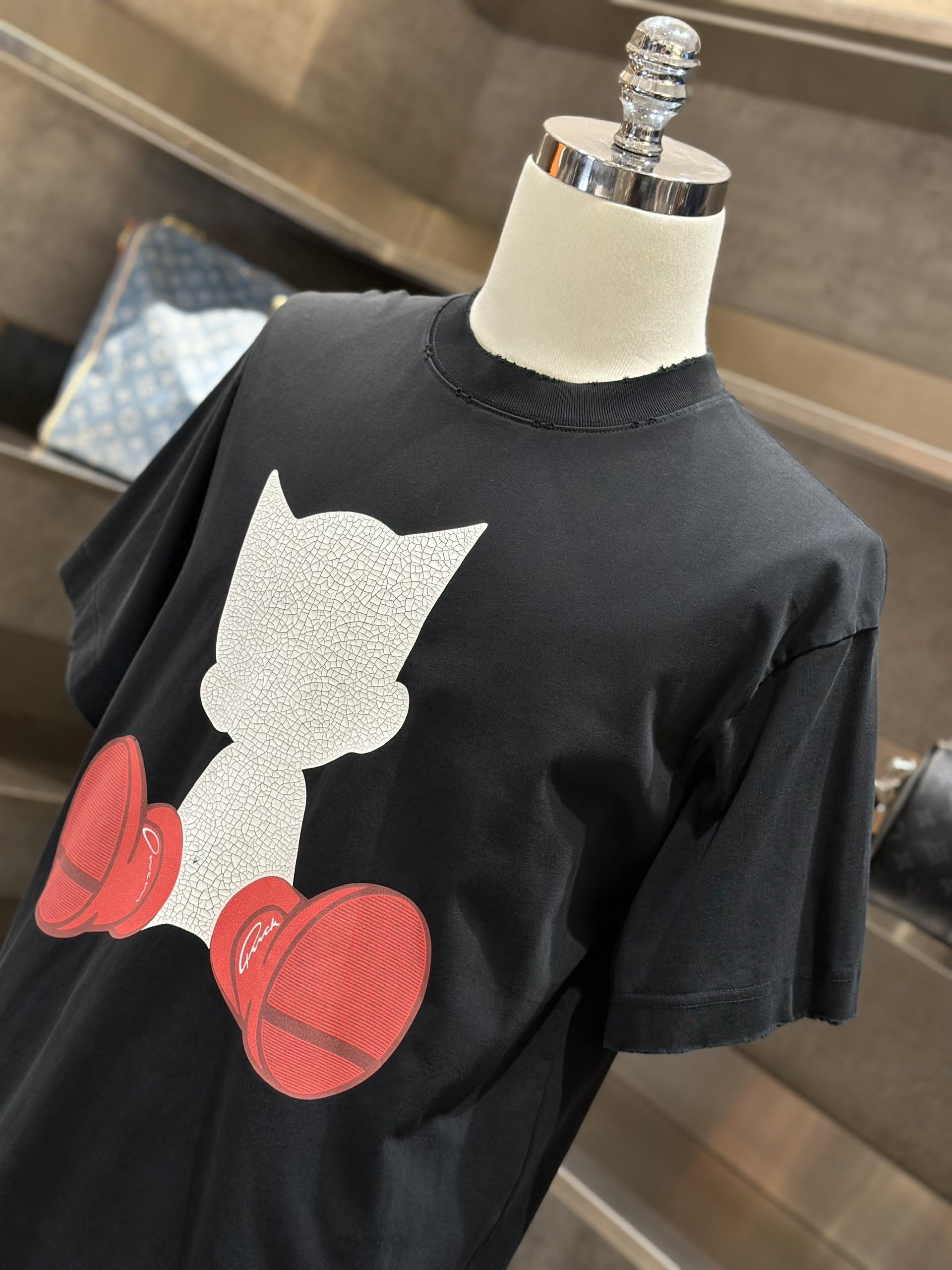 Áo phông T-shirt Local Đen họa tiết Atom Like Auth VTN