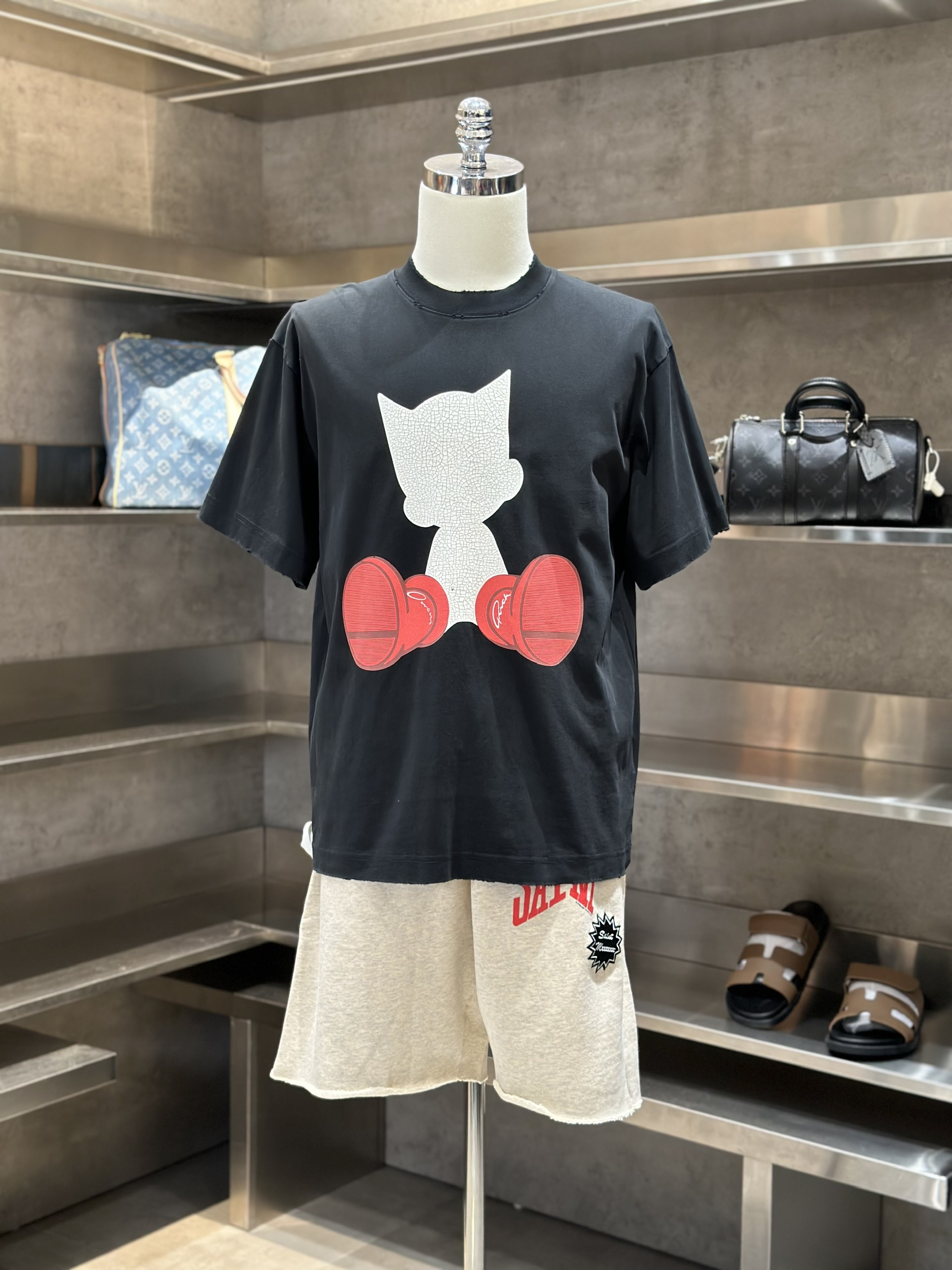 Áo phông T-shirt Local Đen họa tiết Atom Like Auth VTN