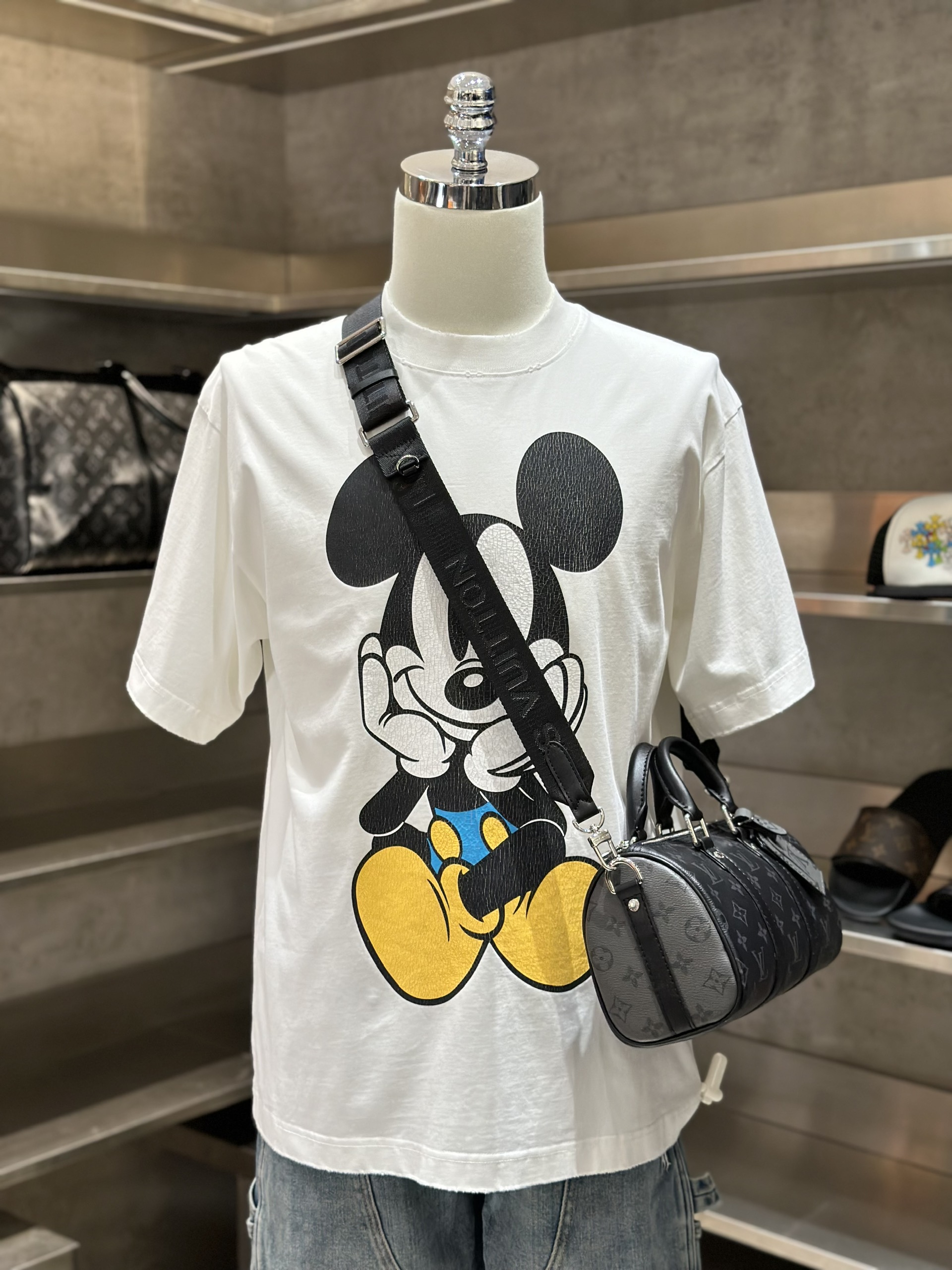 Áo phông T-shirt Local Trắng  họa tiết Mickey Like Auth VTN