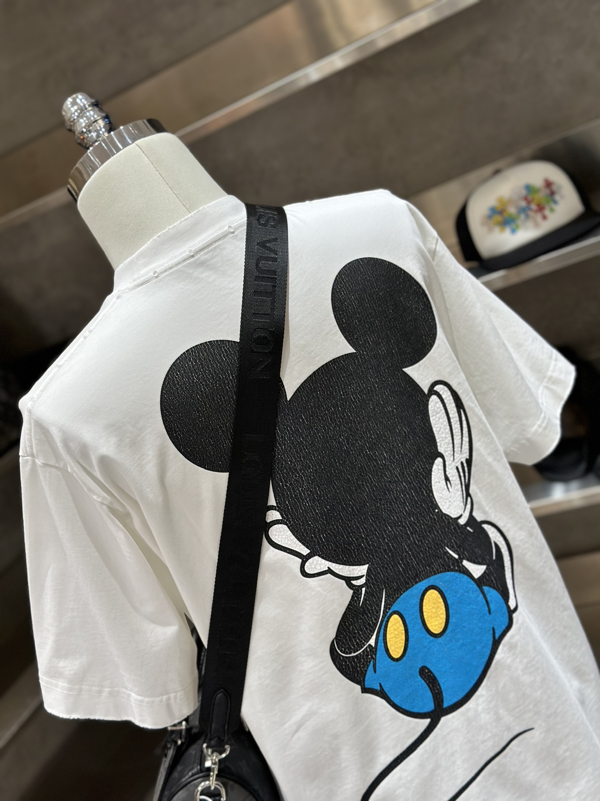 Áo phông T-shirt Local Trắng  họa tiết Mickey Like Auth VTN