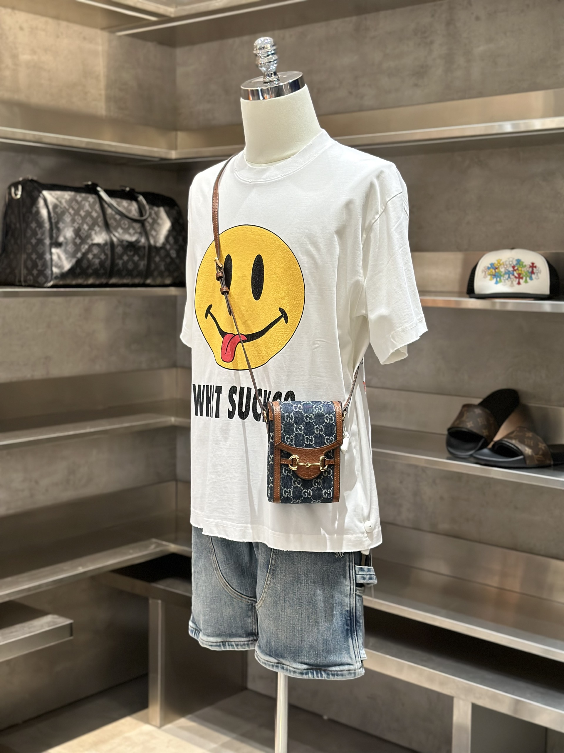Áo phông T-shirt Local Trắng mặt cười họa tiết chữ Like Auth VTN