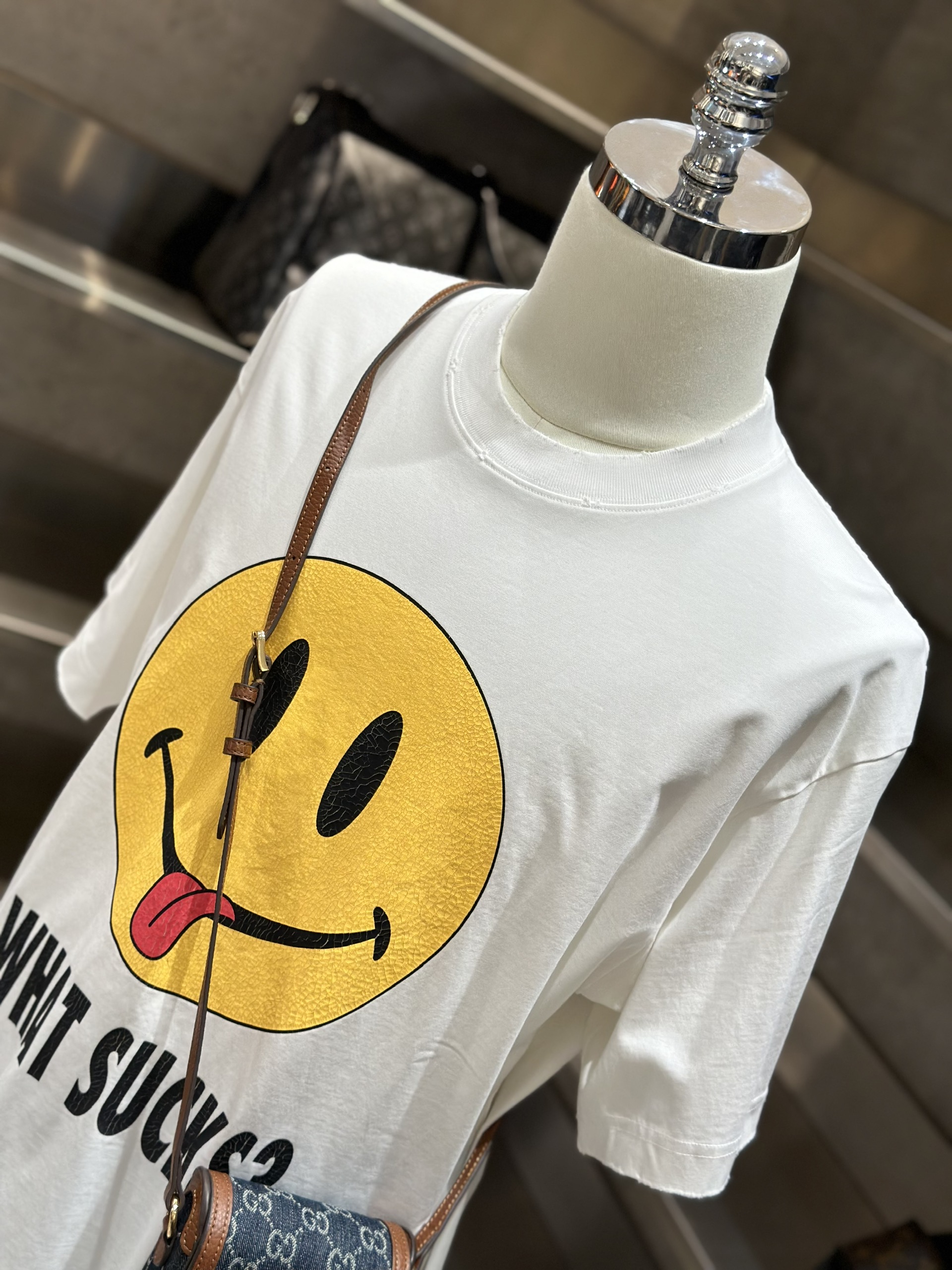 Áo phông T-shirt Local Trắng mặt cười họa tiết chữ Like Auth VTN