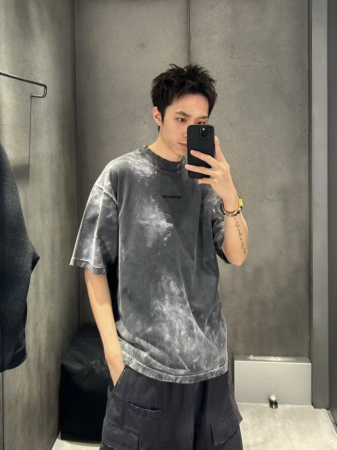 Áo phông T-shirt Balenciaga BB Xám loang Trắng Like Auth VTN