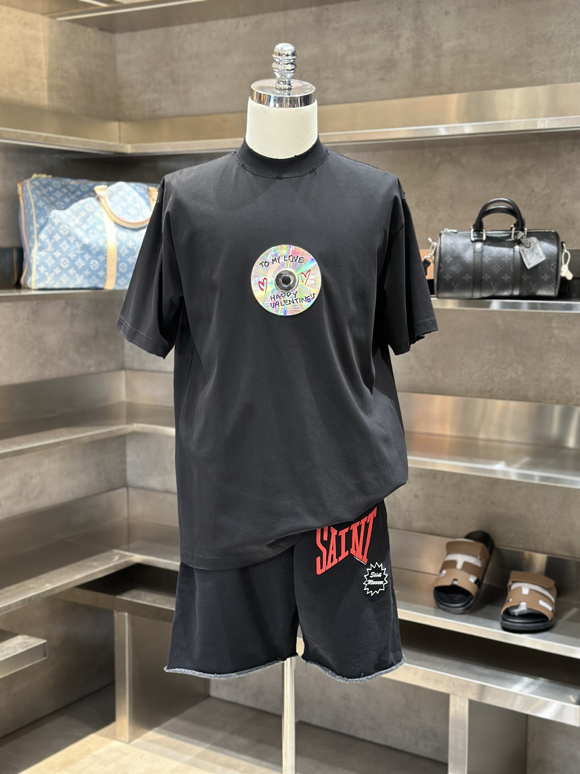 Áo phông T-shirt Balenciaga BB Đen logo đĩa nhạc Like Auth VTN