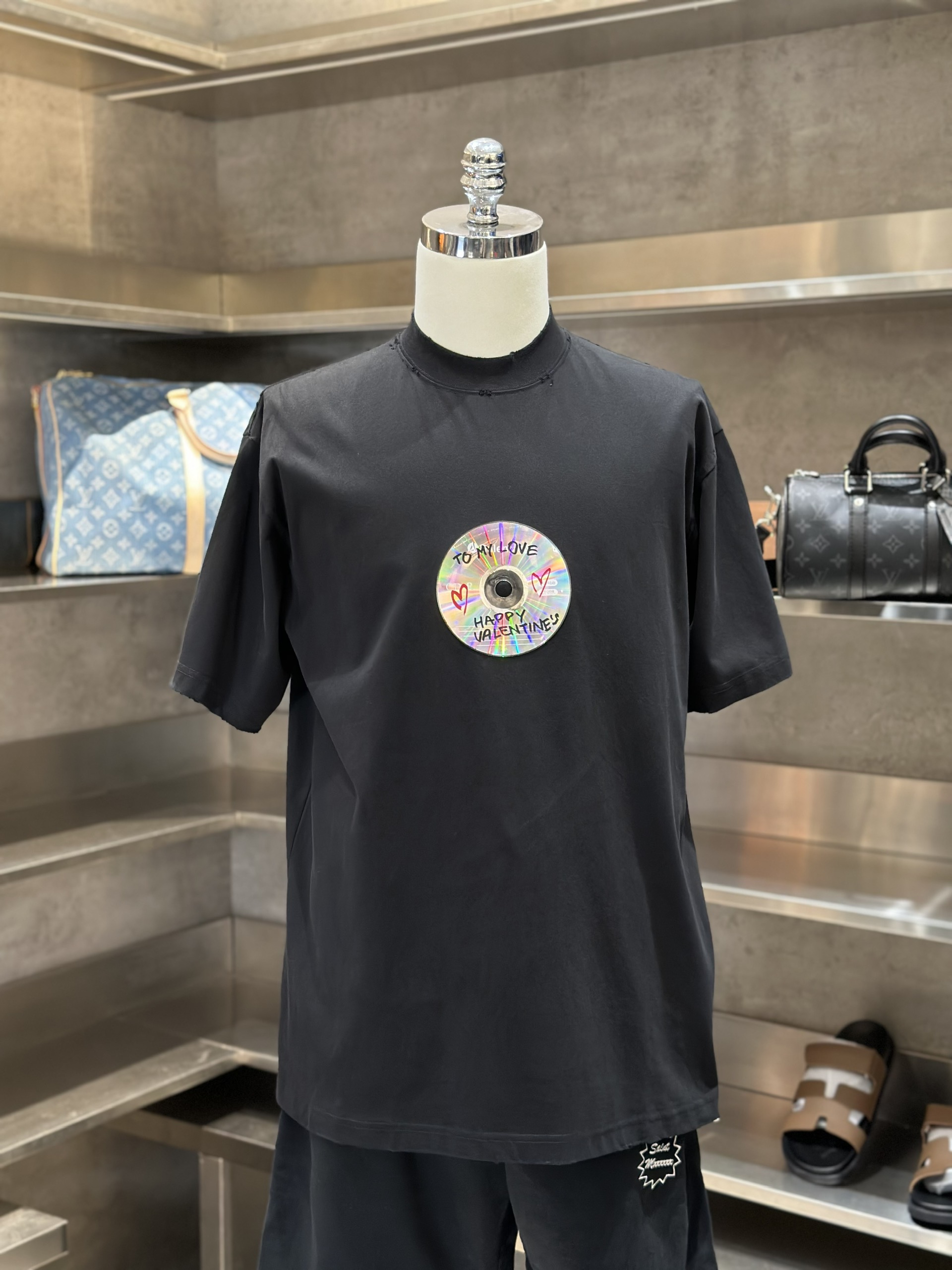 Áo phông T-shirt Balenciaga BB Đen logo đĩa nhạc Like Auth VTN