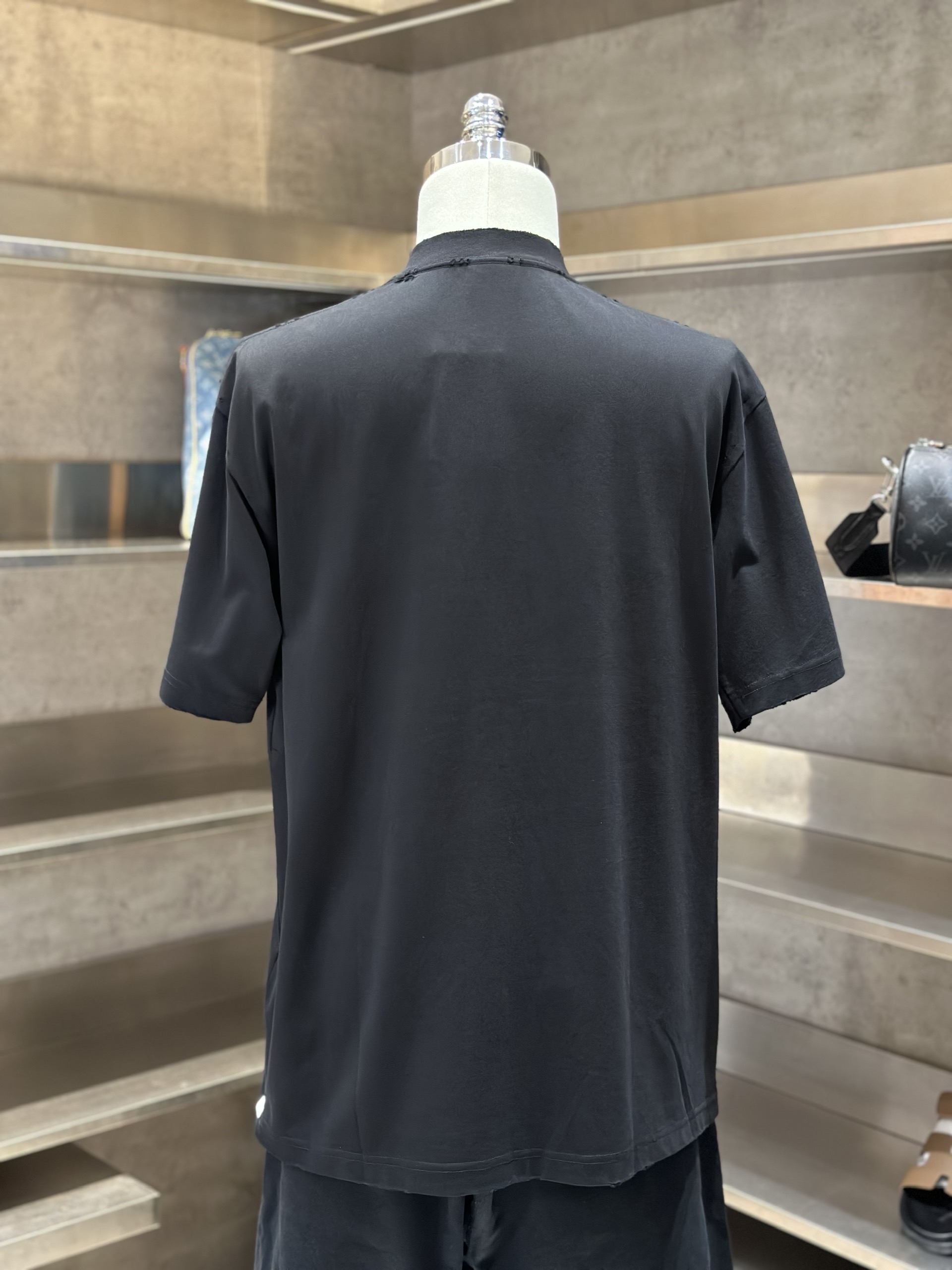 Áo phông T-shirt Balenciaga BB Đen logo đĩa nhạc Like Auth VTN