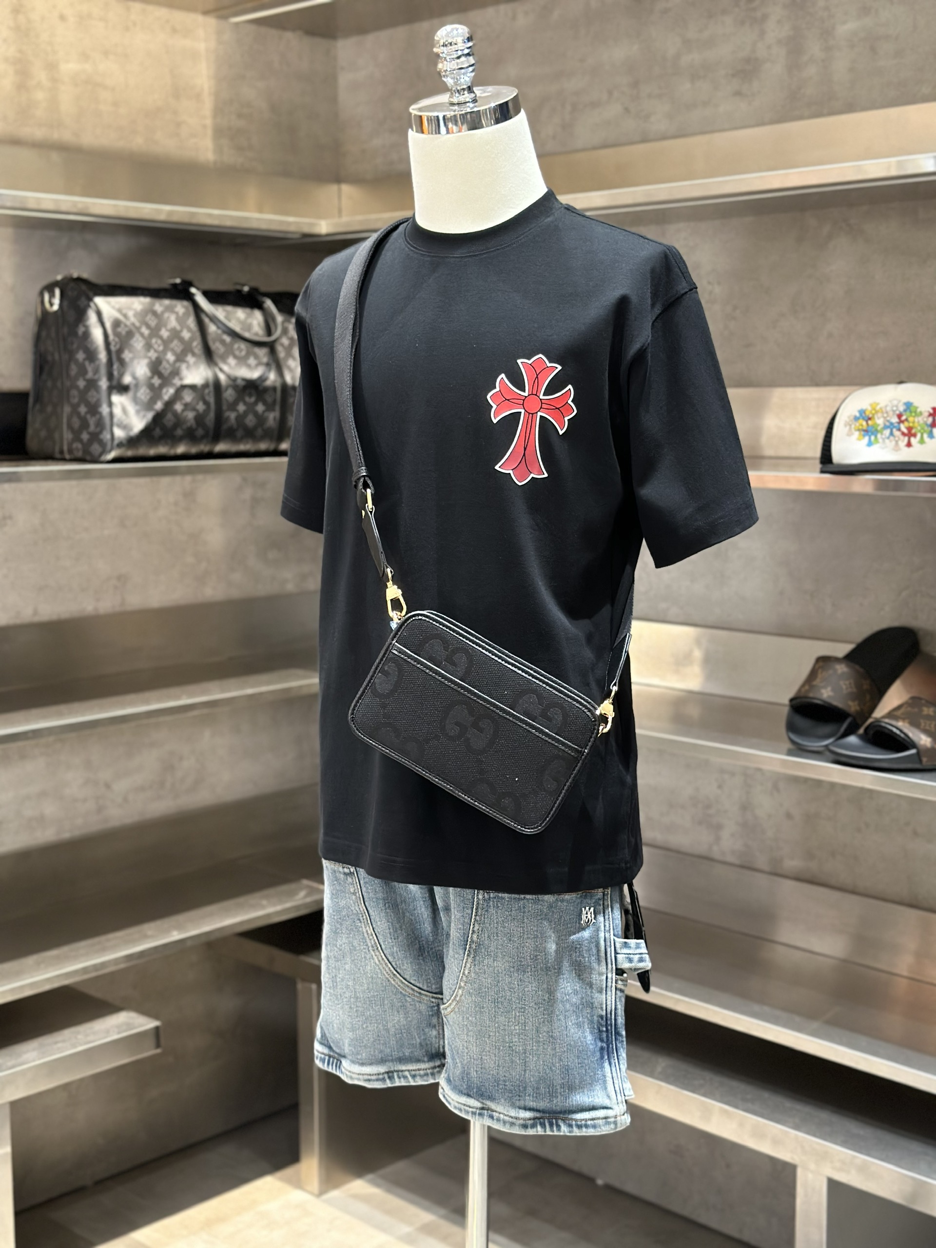 Áo phông T-shirt Chrome Heart CH Đen logo chữ thập Đỏ lưng ngực Like Auth VTN