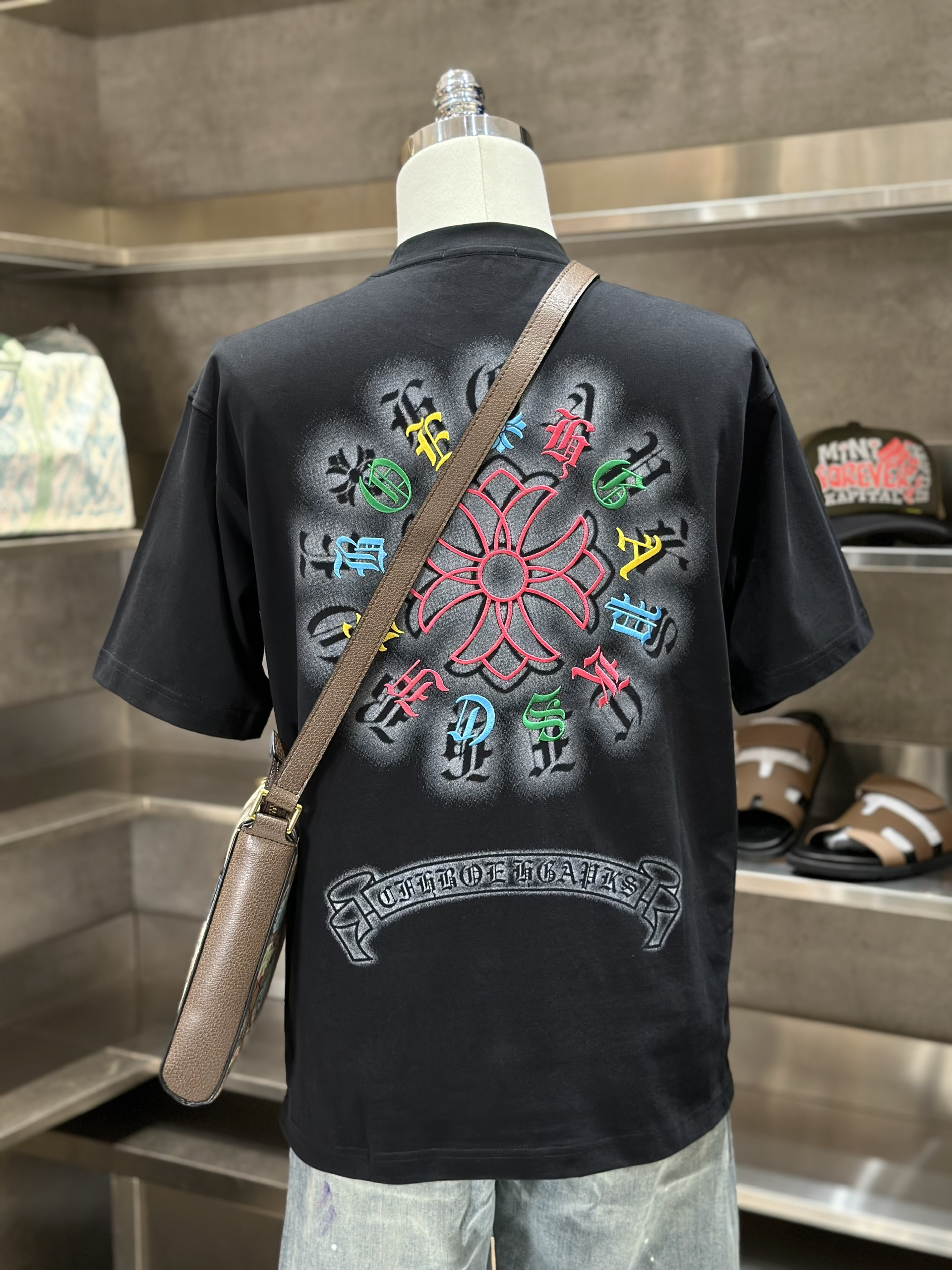 Áo phông T-shirt Chrome Heart CH Đen logo màu sắc thêu nổi lưng ngực Like Auth VTN