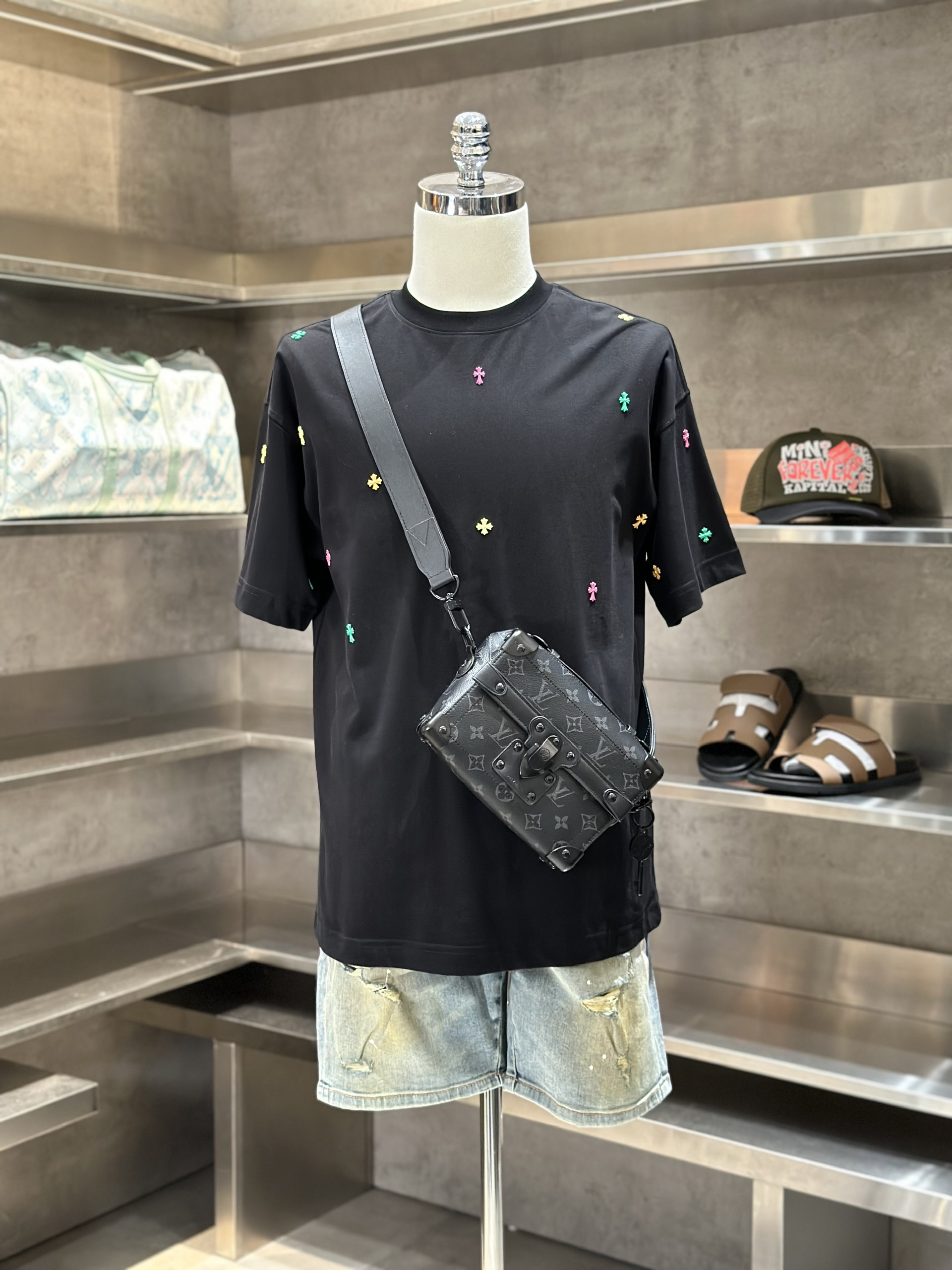 Áo phông T-shirt Chrome Heart CH Đen logo hạt màu sắc Like Auth VTN
