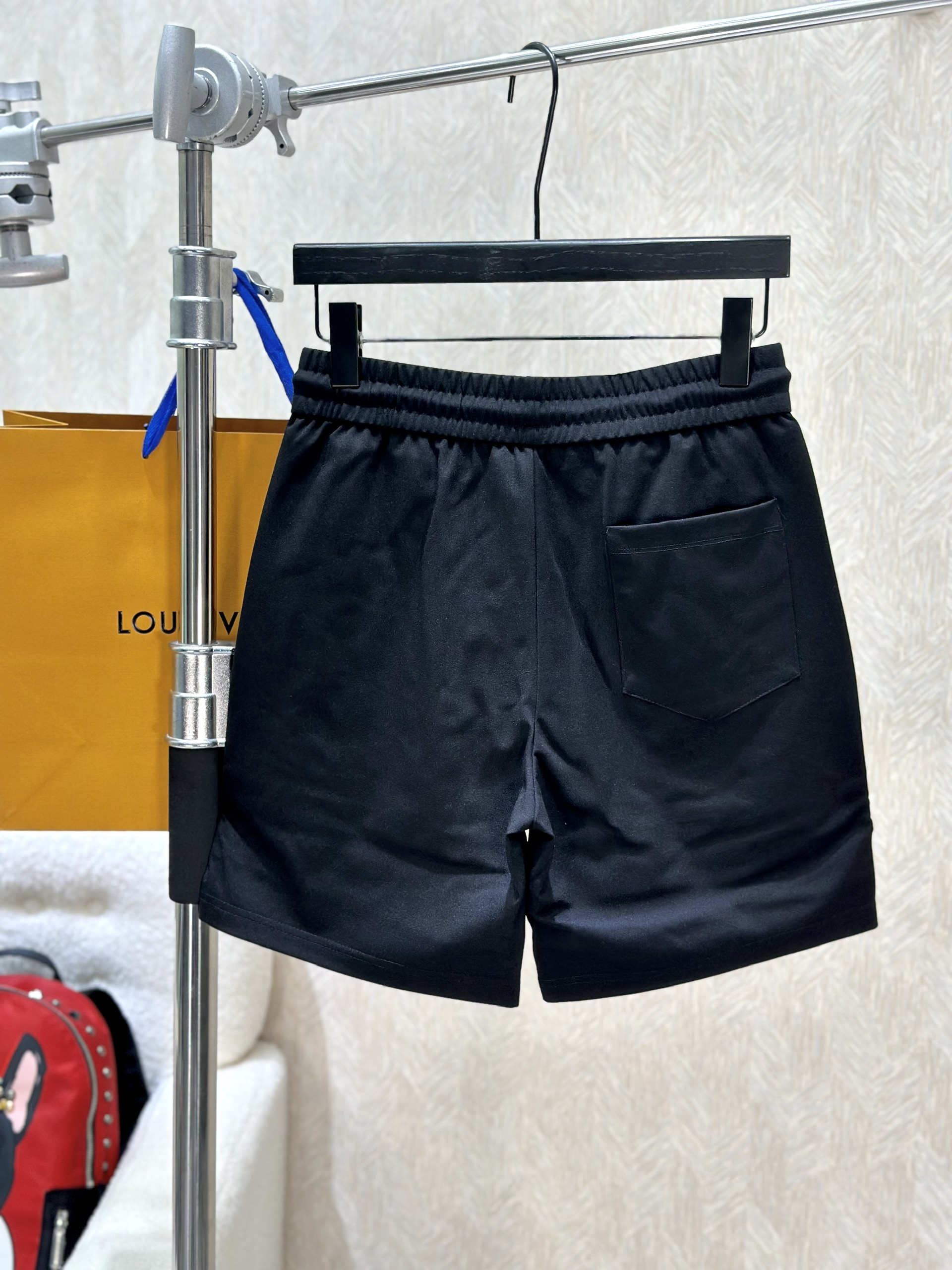 Quần short nỉ Philipp Plein PP Đen kẻ ngang đùi Like Auth VTN