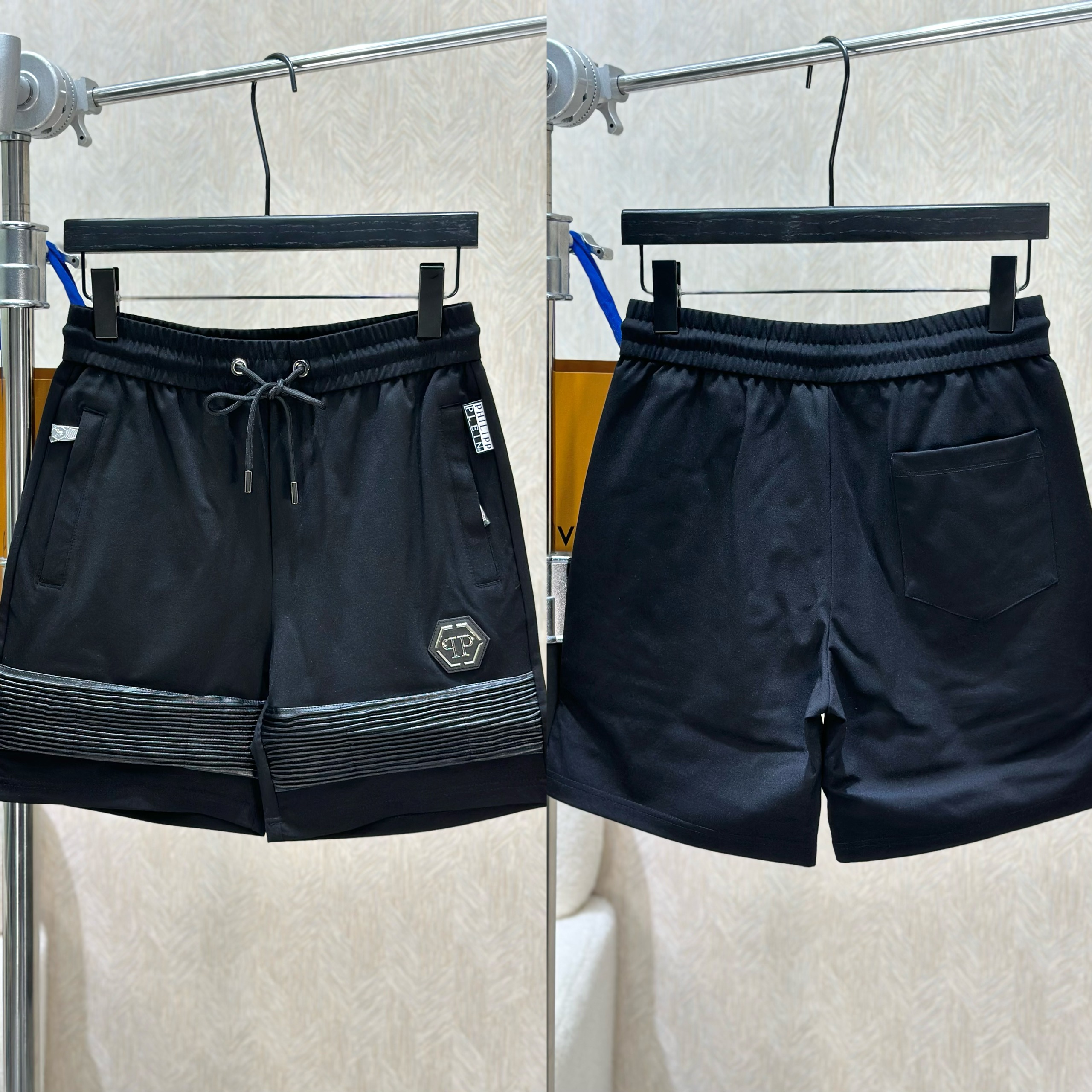 Quần short nỉ Philipp Plein PP Đen kẻ ngang đùi Like Auth VTN