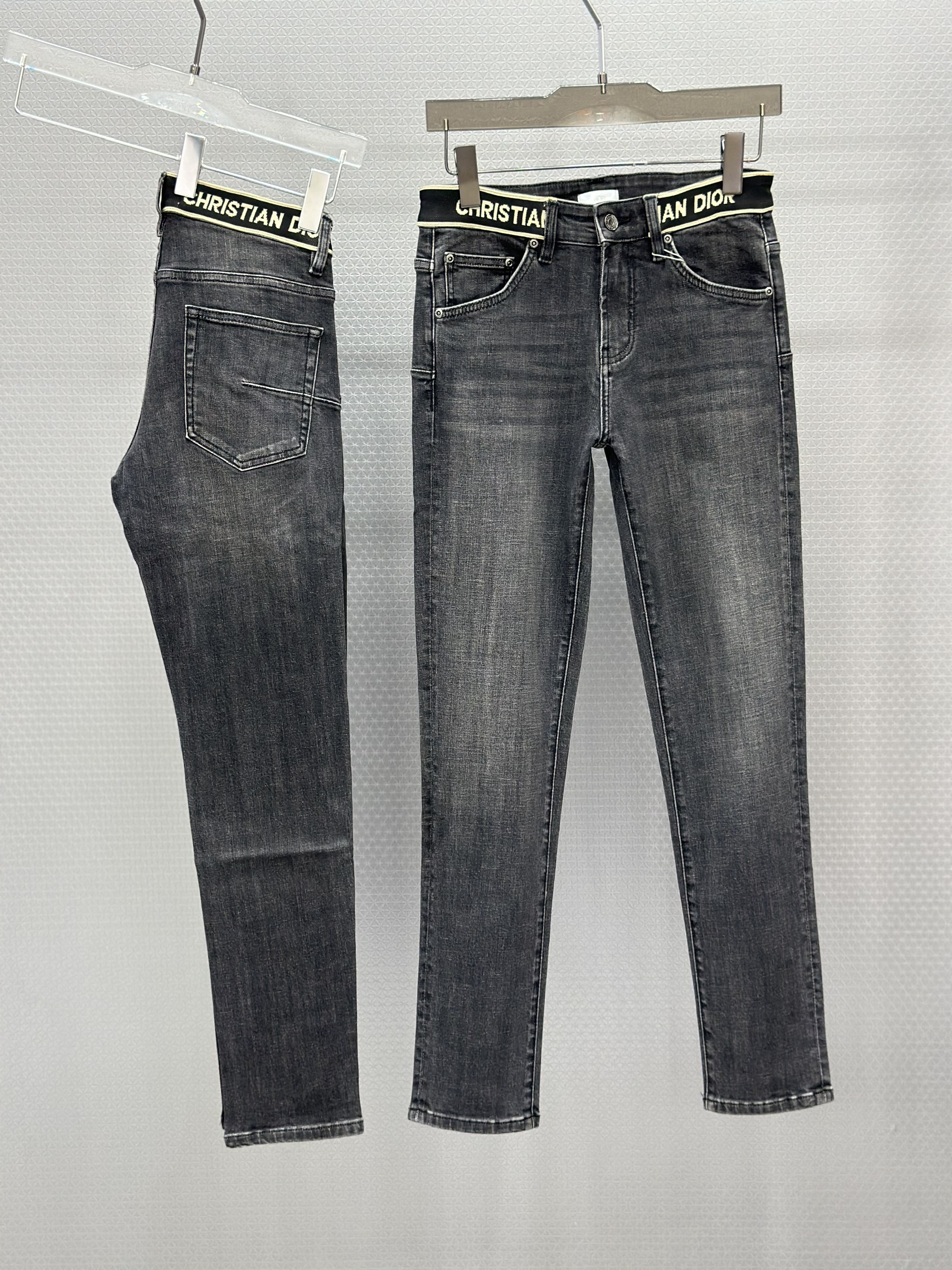 Quần Jean Dior CD Xám bạc logo chữ cạp Like Auth 28-34 VTN