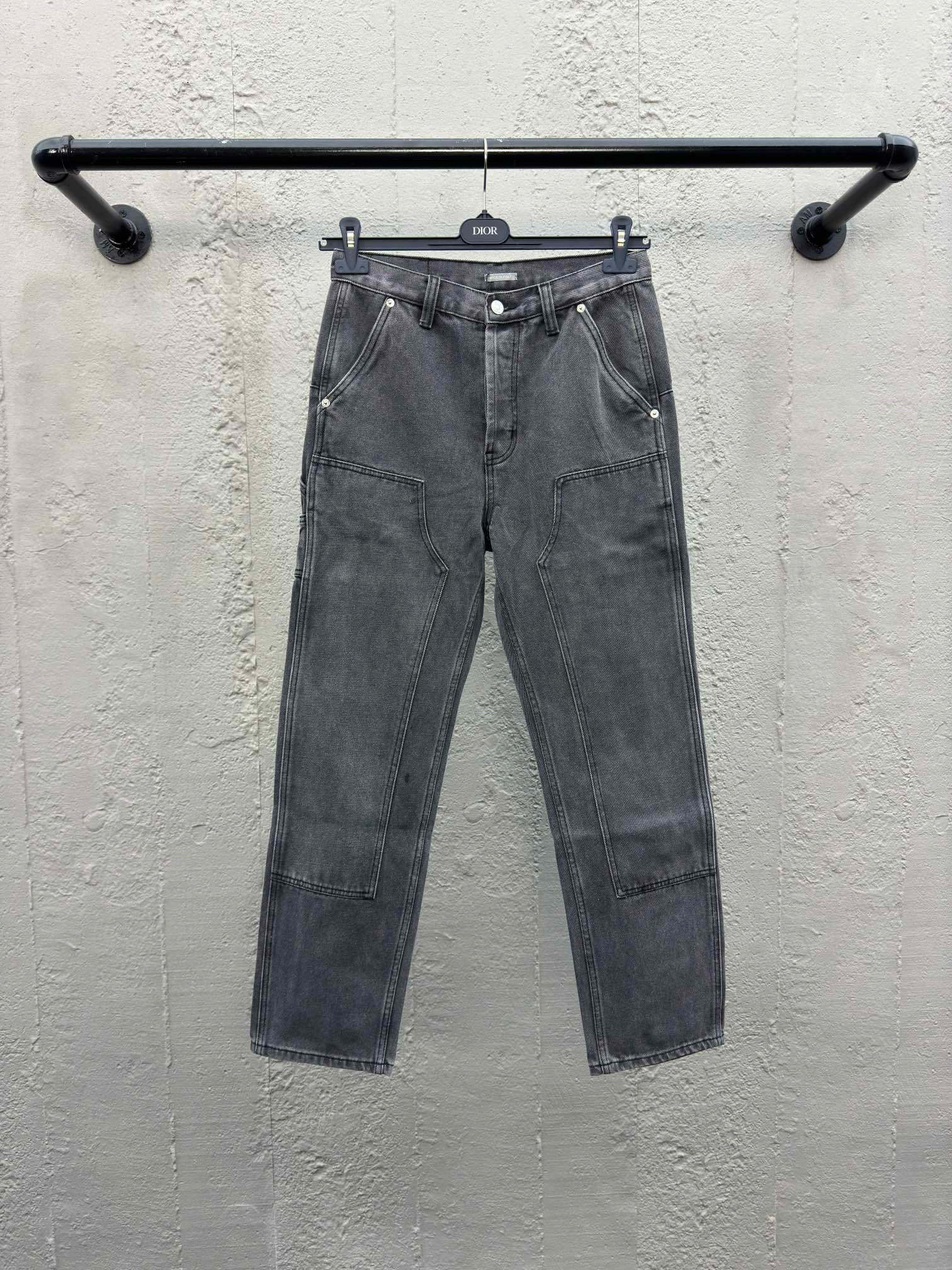 Quần Jean ống suông Dior CD Xám trơn vá Like Auth VTN