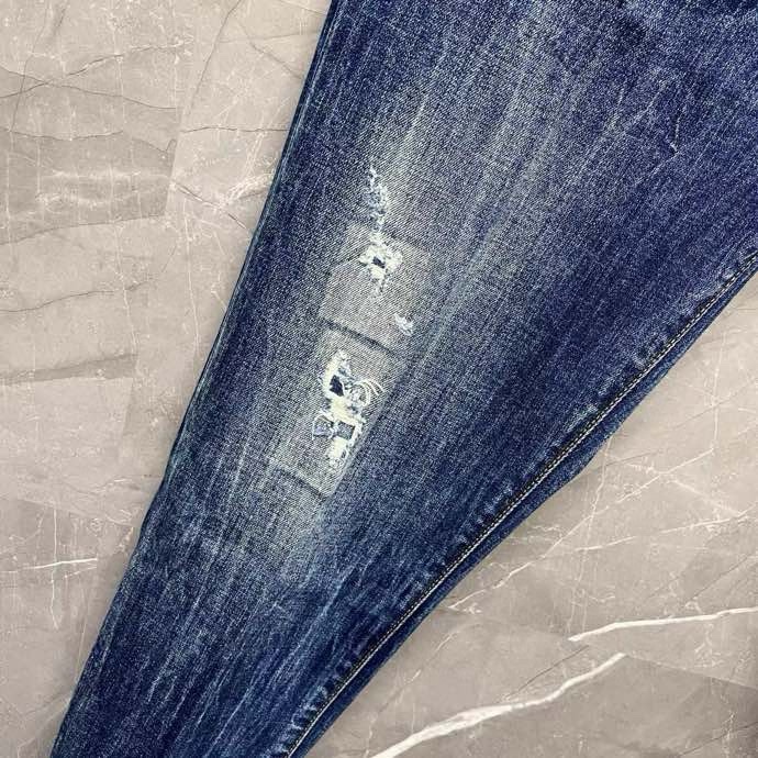 Quần Jean Dsquared2 DSQ2 Xanh xước ô tem Đỏ Like Auth VTN