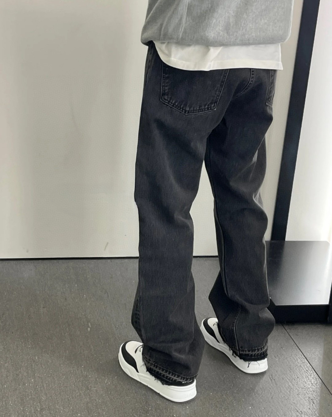 Quần Jean suông Celine Xám trơn rách xước gấu Like Auth VTN