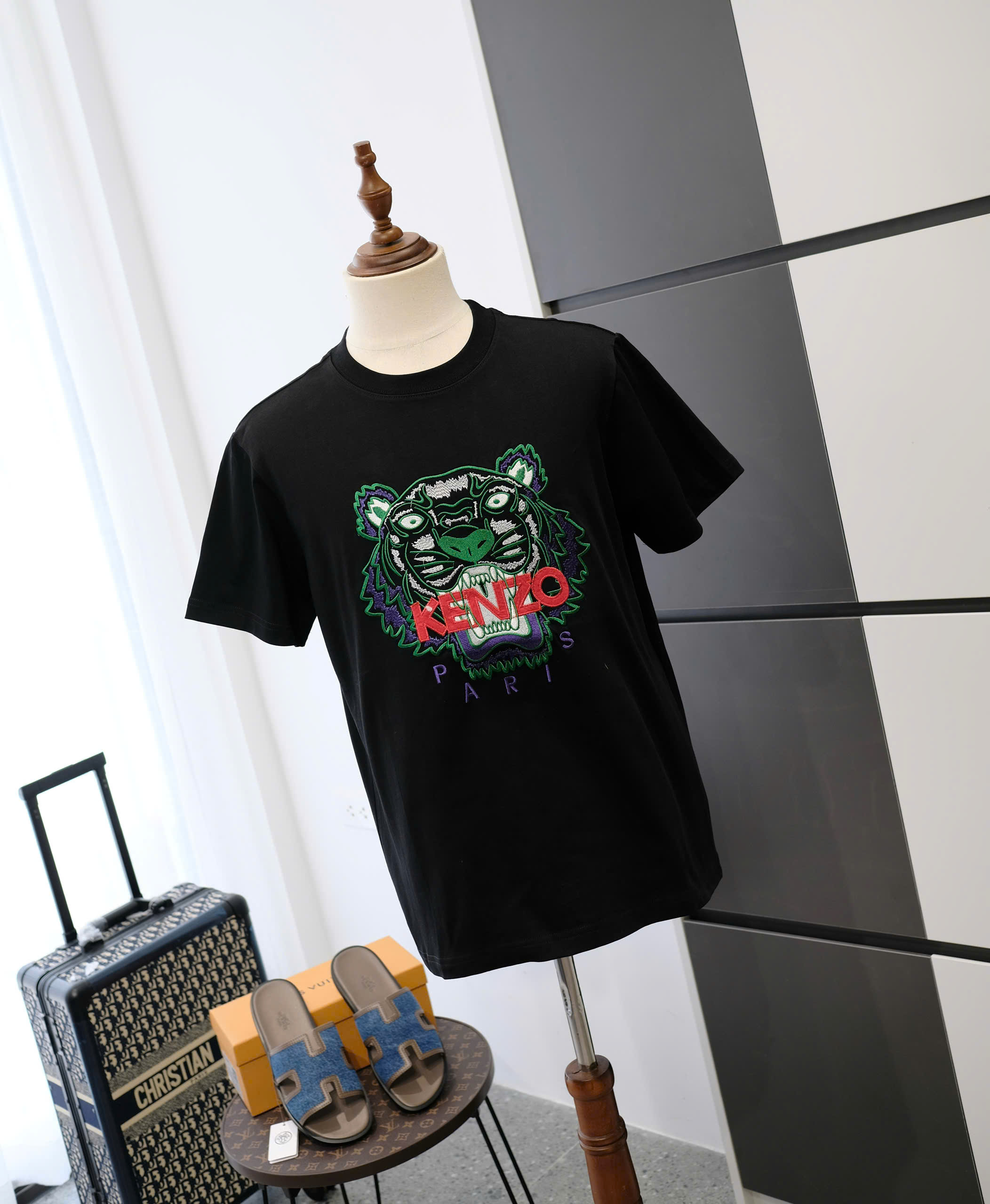 Áo phông T-shirt Kenzo KZ Đen logo mặt Hổ Xanh lá chữ Đỏ thêu Like Auth DDT