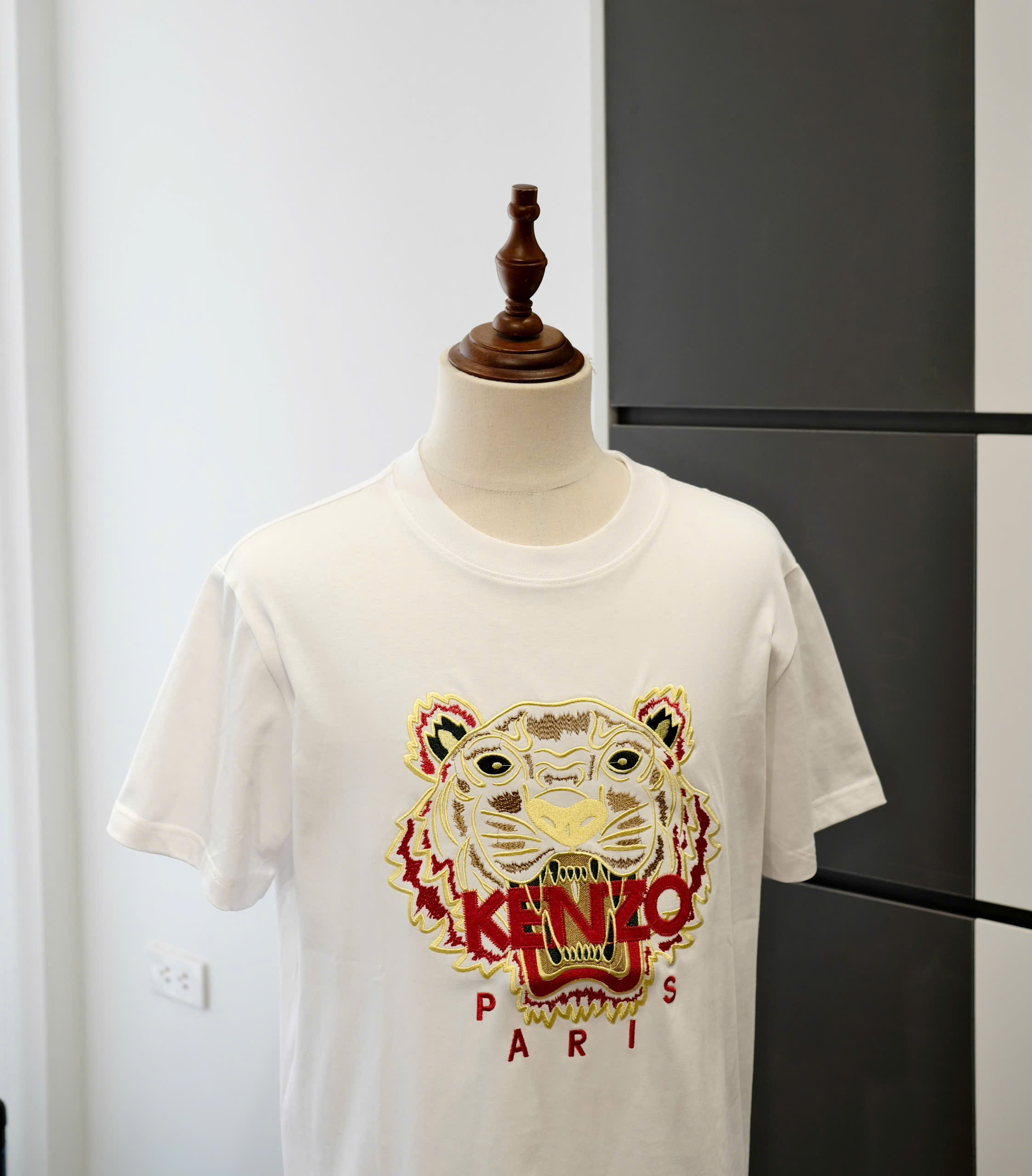 Áo phông T-shirt Kenzo KZ Trắng logo mặt Hổ Vàng chữ Đỏ thêu Like Auth DDT