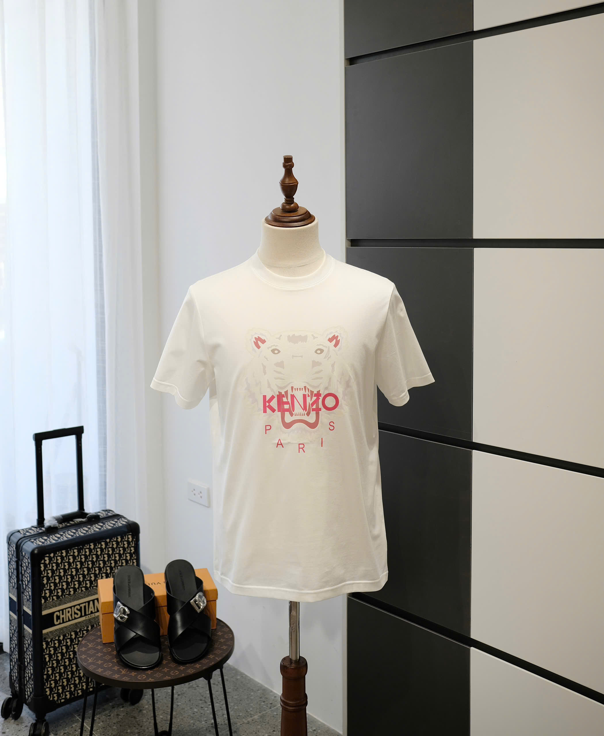 Áo phông T-shirt Kenzo KZ Trắng logo mặt Hổ Trắng chữ Đỏ Like Auth DDT