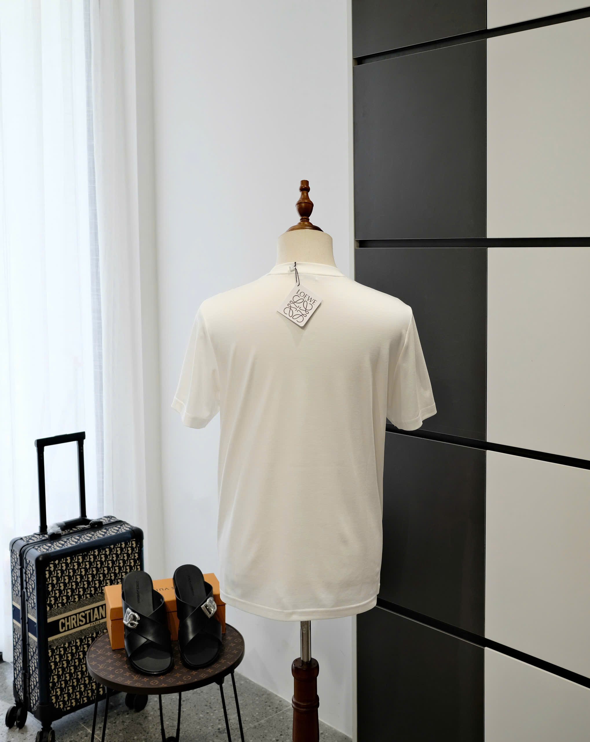Áo phông T-shirt Loewe Trắng logo chữ cây thêu ngực Like Auth DDT
