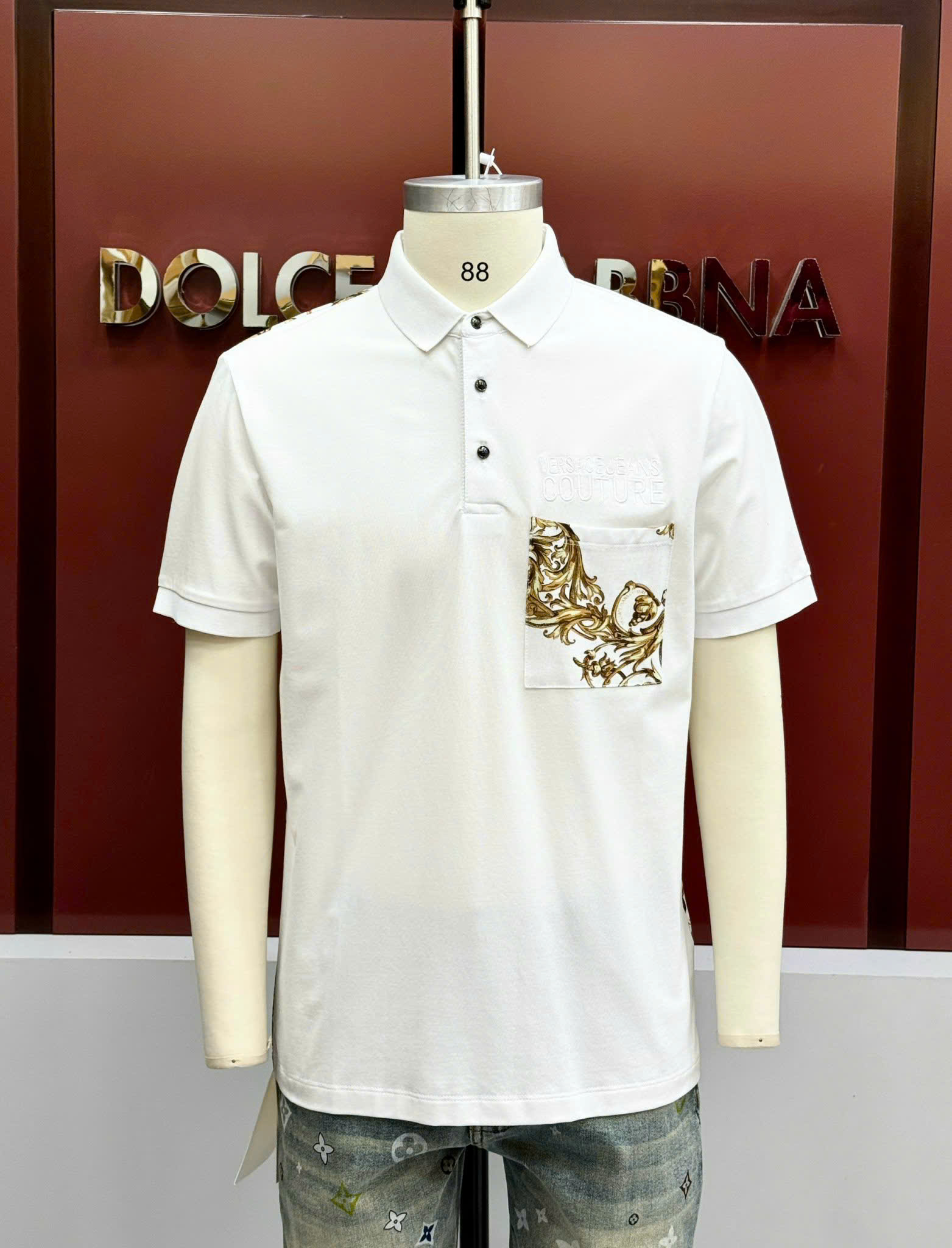 Áo polo Versace VS họa tiết Vàng logo chữ thêu túi ngực Like Auth CD