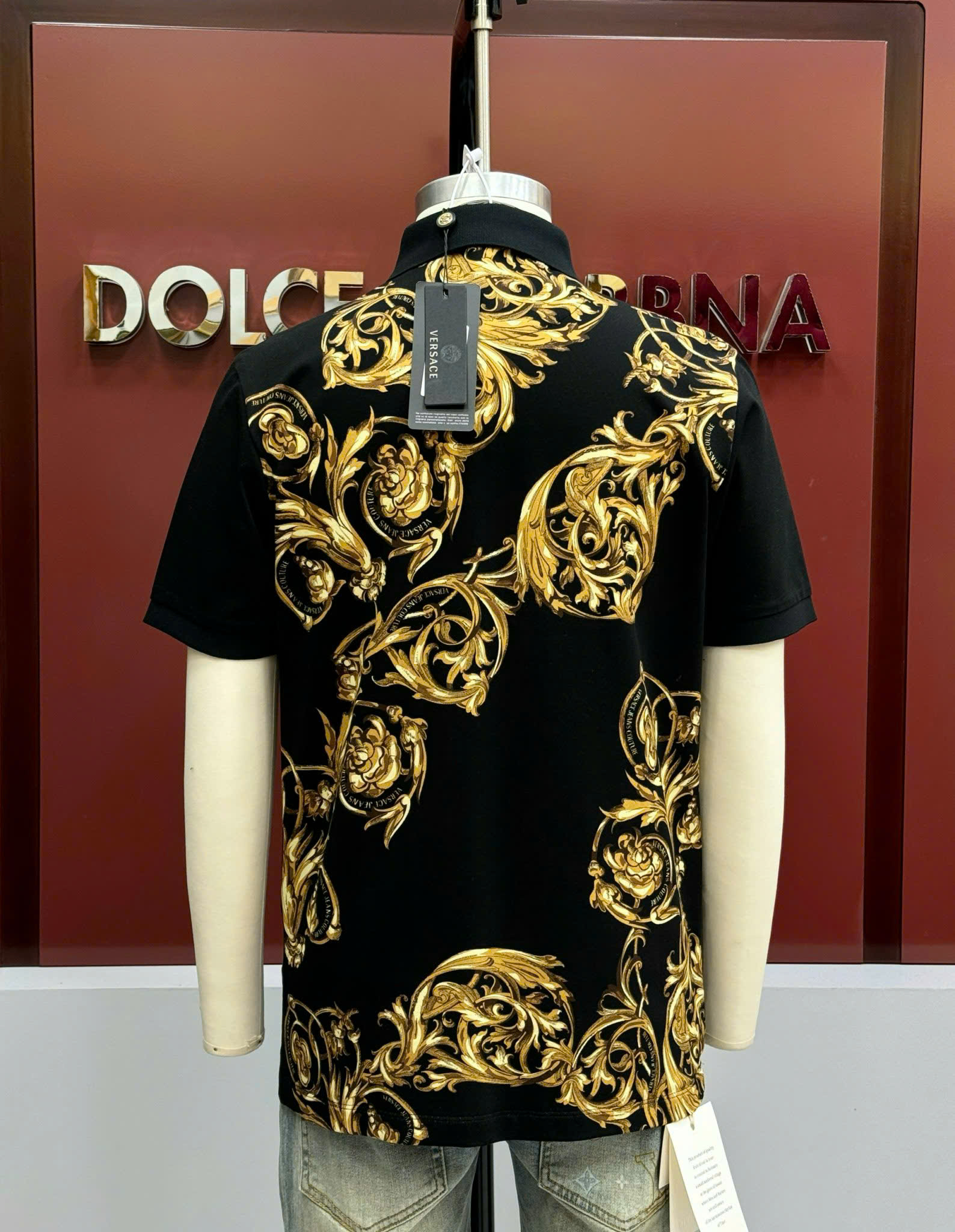 Áo polo Versace VS họa tiết Vàng logo chữ thêu túi ngực Like Auth CD