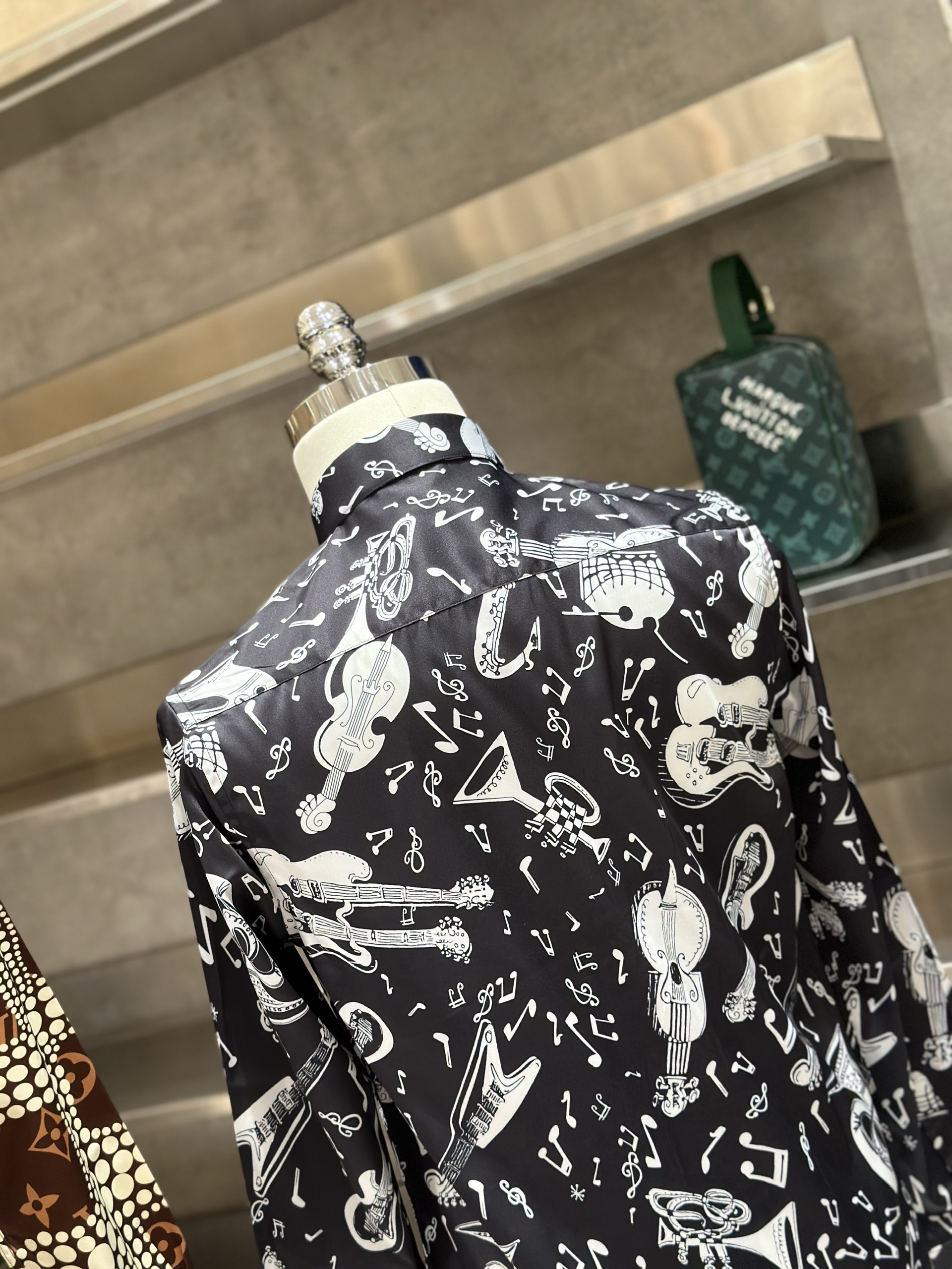Áo sơ mi dài tay Dolce Gabbana DG Đen họa tiết nhạc cụ đàn kèn Like Auth VTN
