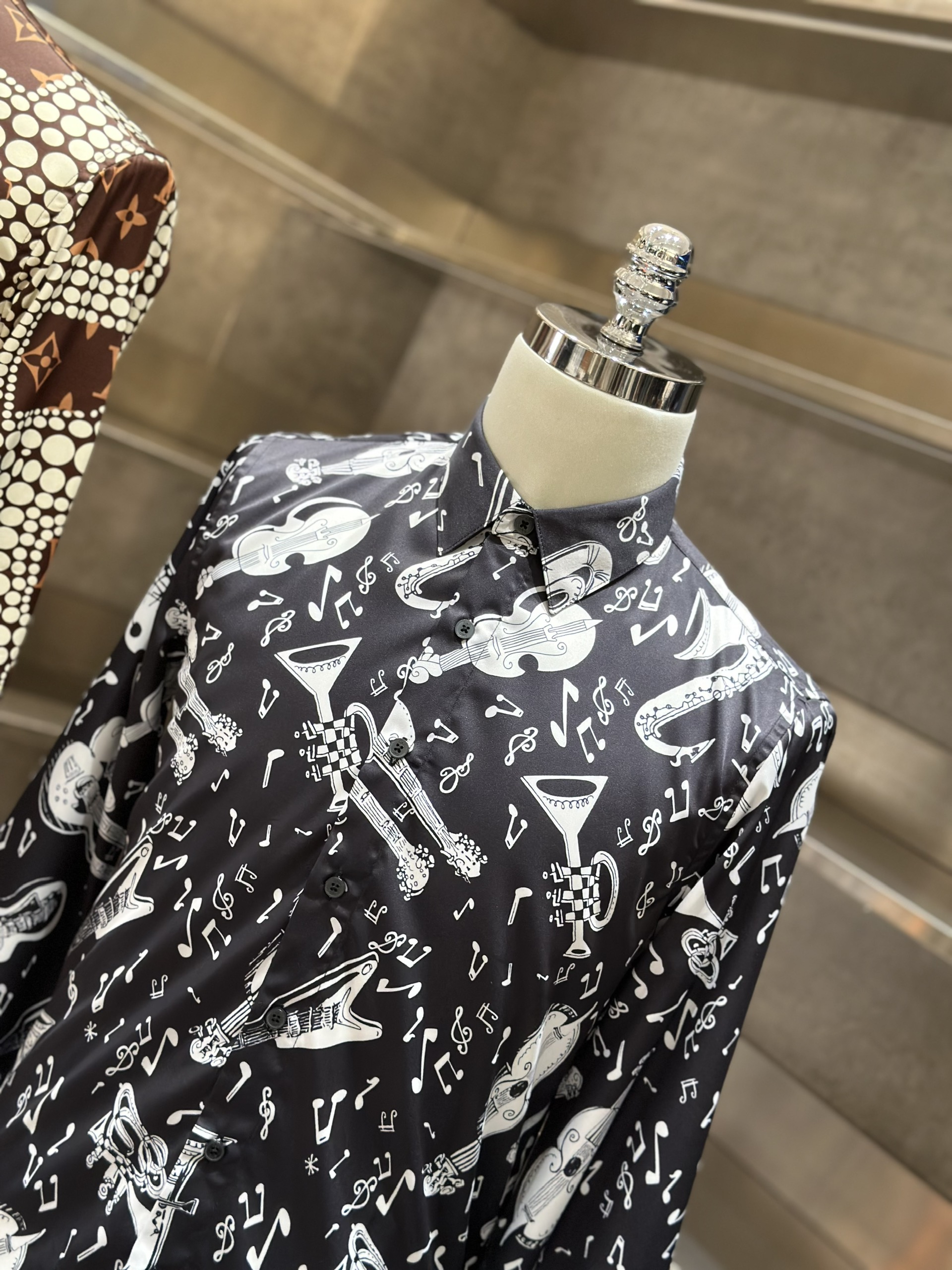 Áo sơ mi dài tay Dolce Gabbana DG Đen họa tiết nhạc cụ đàn kèn Like Auth VTN