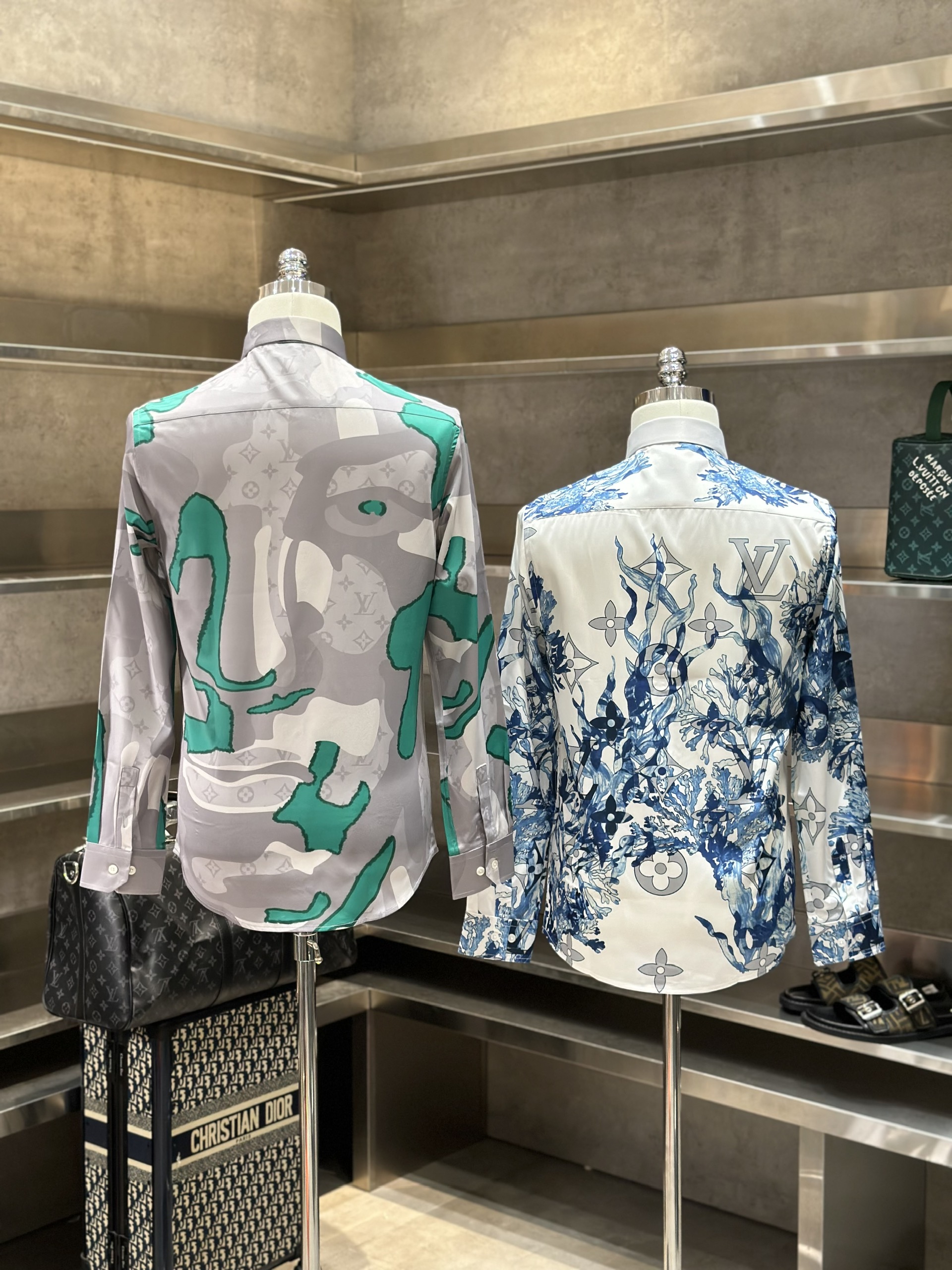 1445 Áo sơ mi dài tay Louis Vuitton LV Xám loang Xanh họa tiết hoa vân Like Auth S-XL VTN