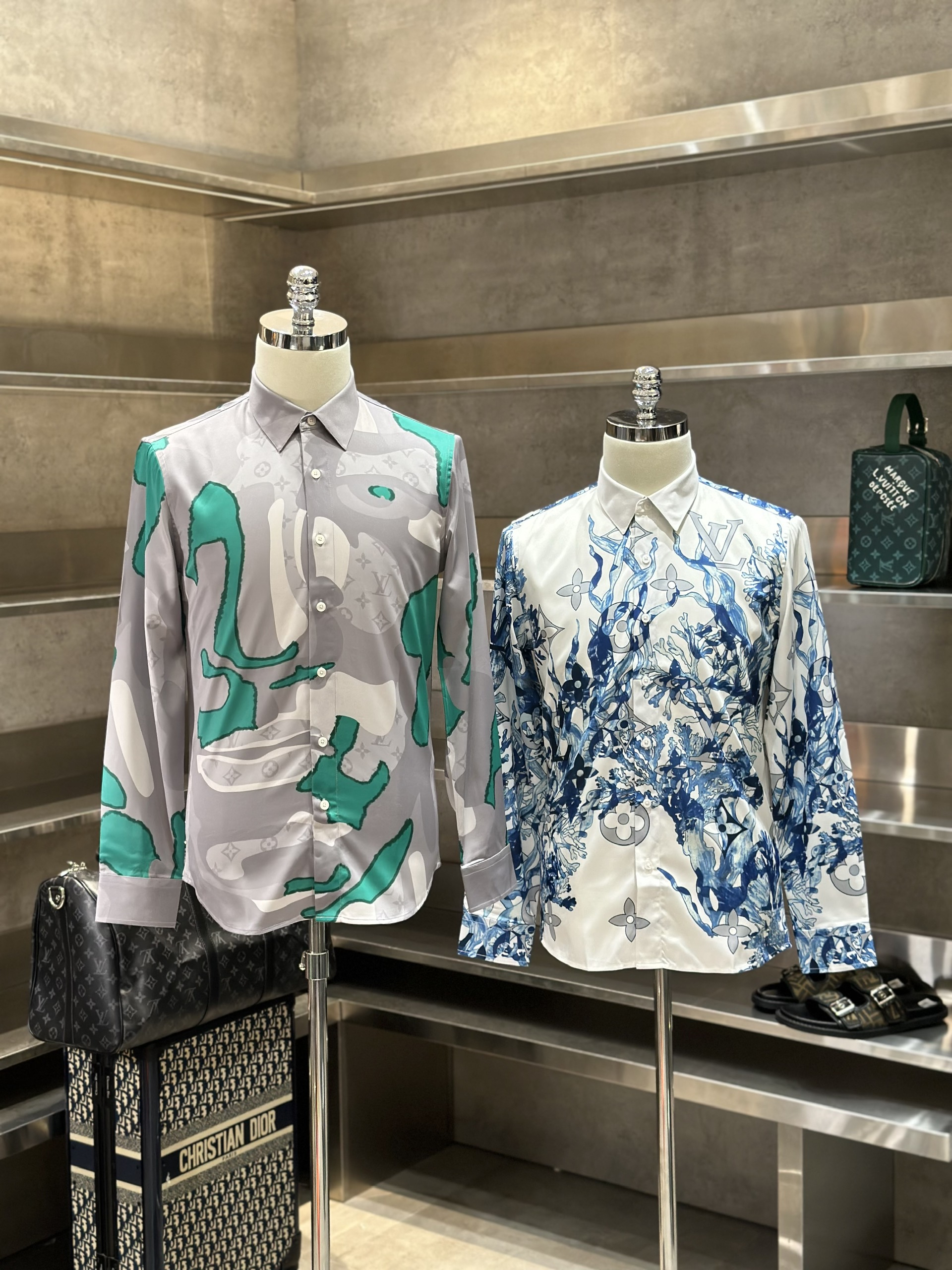 1445 Áo sơ mi dài tay Louis Vuitton LV Xám loang Xanh họa tiết hoa vân Like Auth S-XL VTN