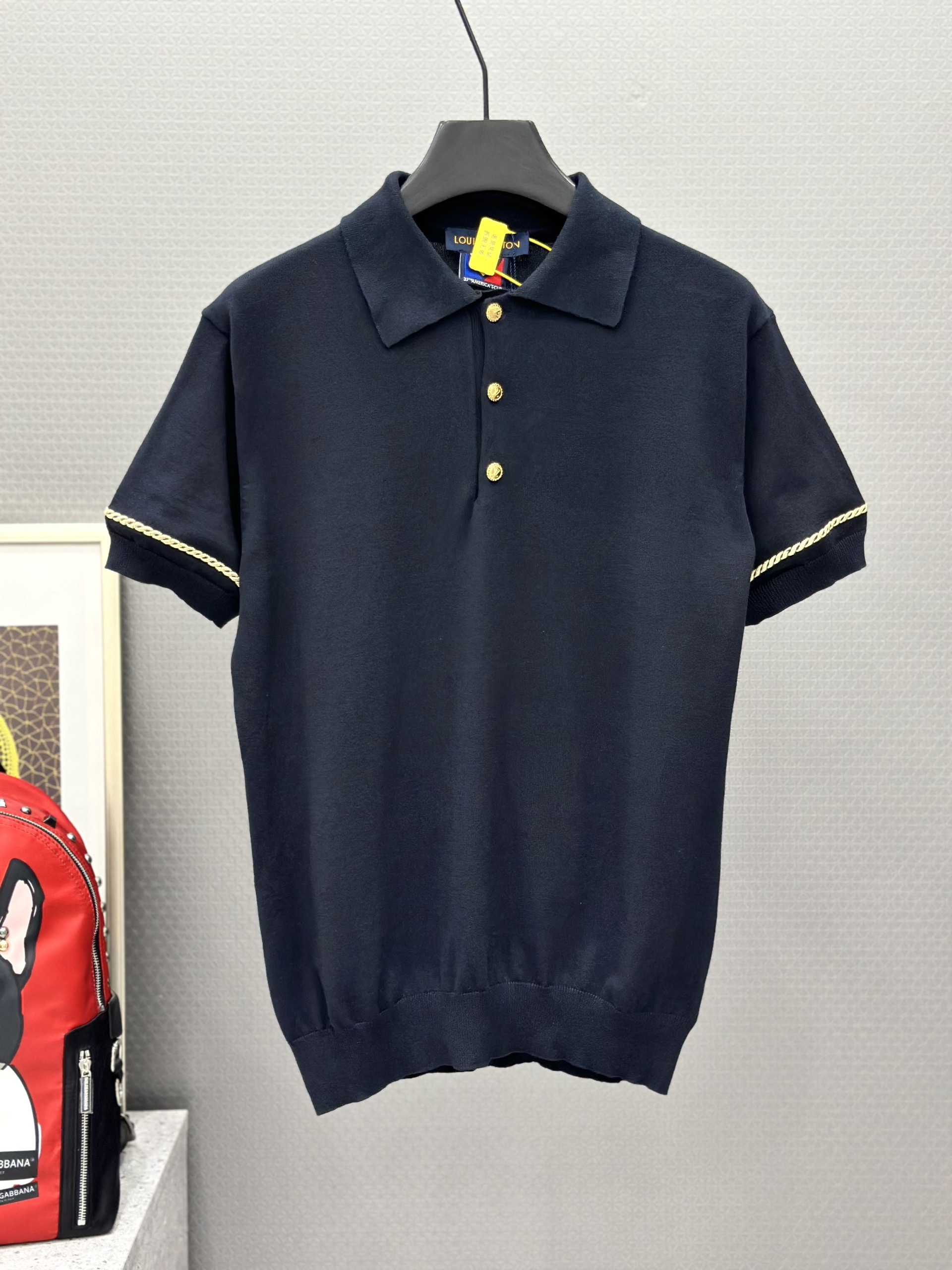 Áo polo len Louis Vuitton LV Xanh than thêu viền tay check khuy Vàng Like Auth 1-1 on web VTN