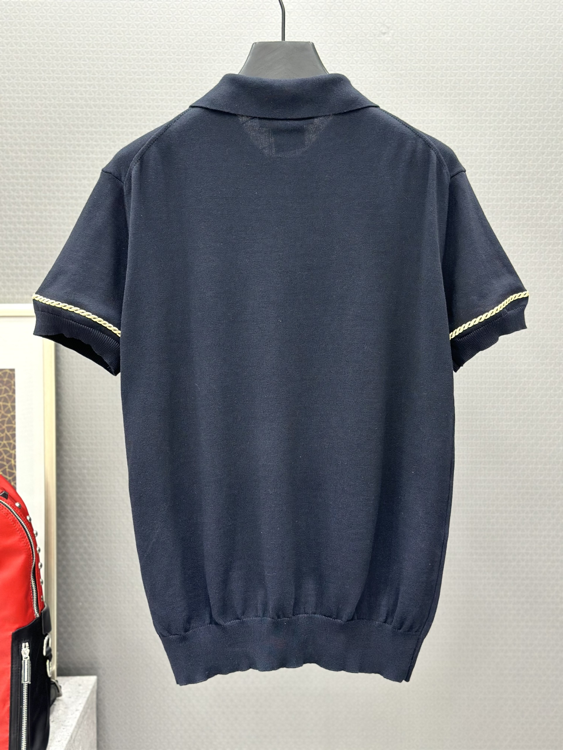 Áo polo len Louis Vuitton LV Xanh than thêu viền tay check khuy Vàng Like Auth 1-1 on web VTN