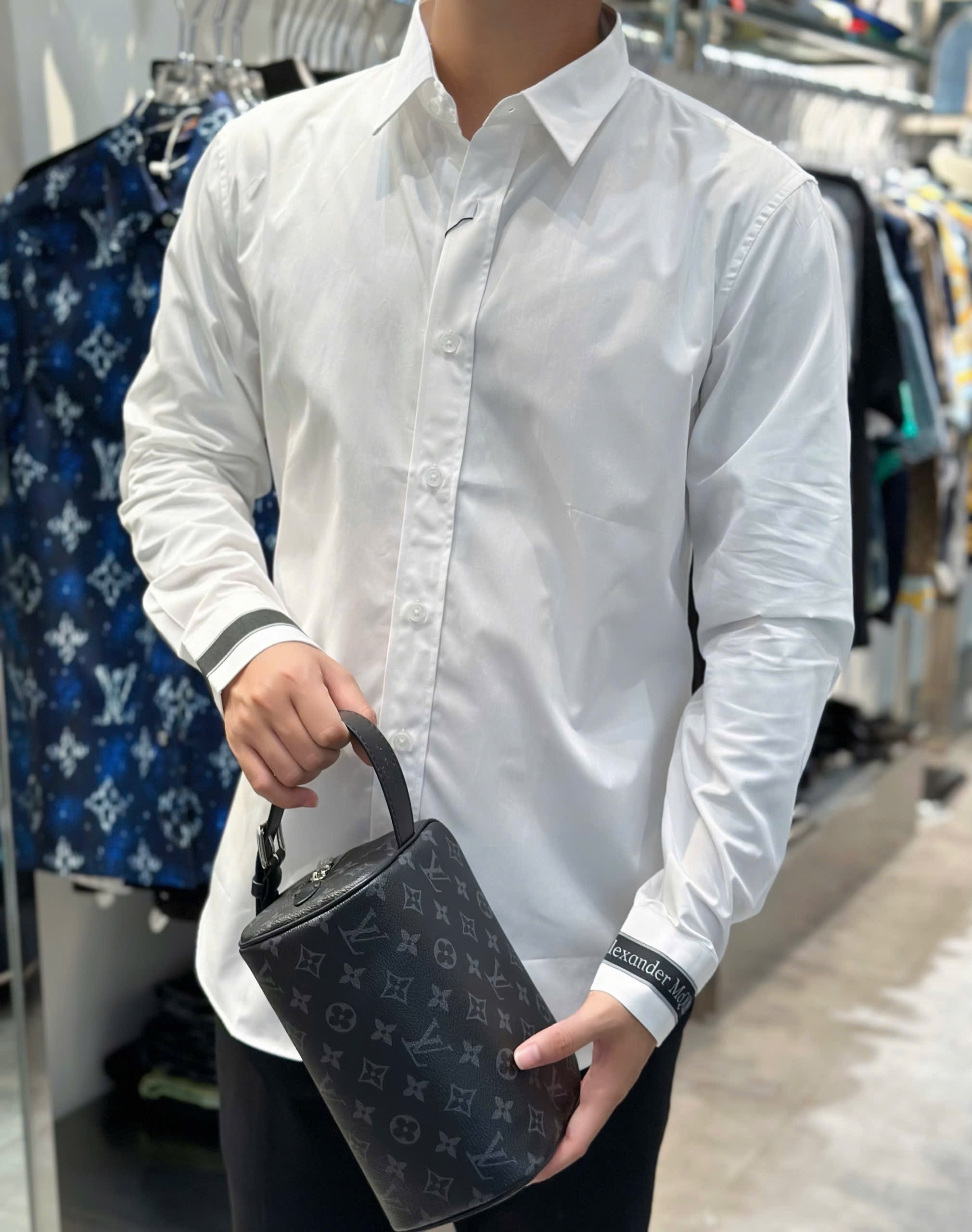 Áo sơ mi dài tay McQueen MCQ Trắng phối kẻ Đen tay Like Auth VTN