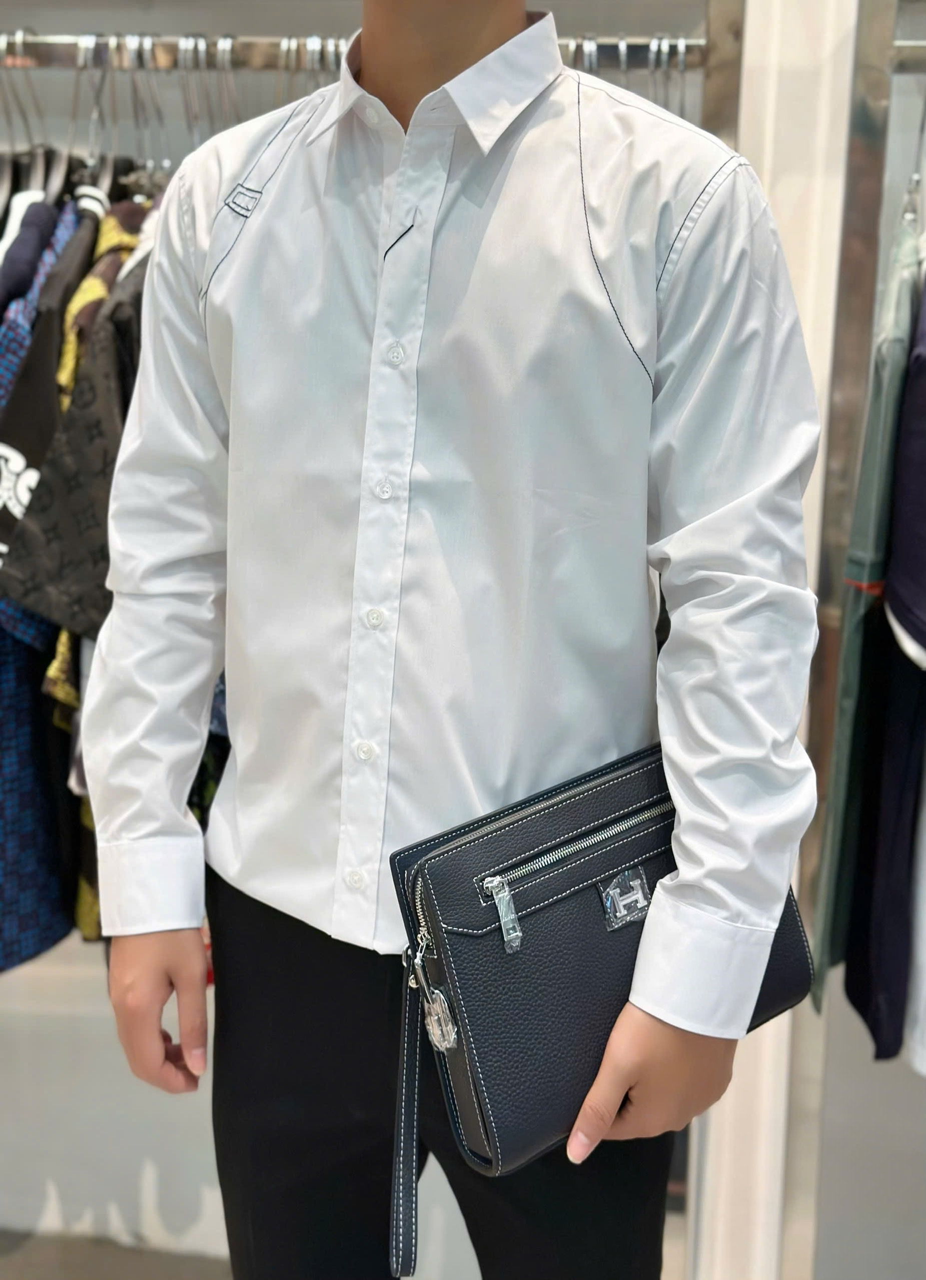 Áo sơ mi dài tay McQueen MCQ Trắng phối vạt chỉ  Đen thêu vai Like Auth VTN