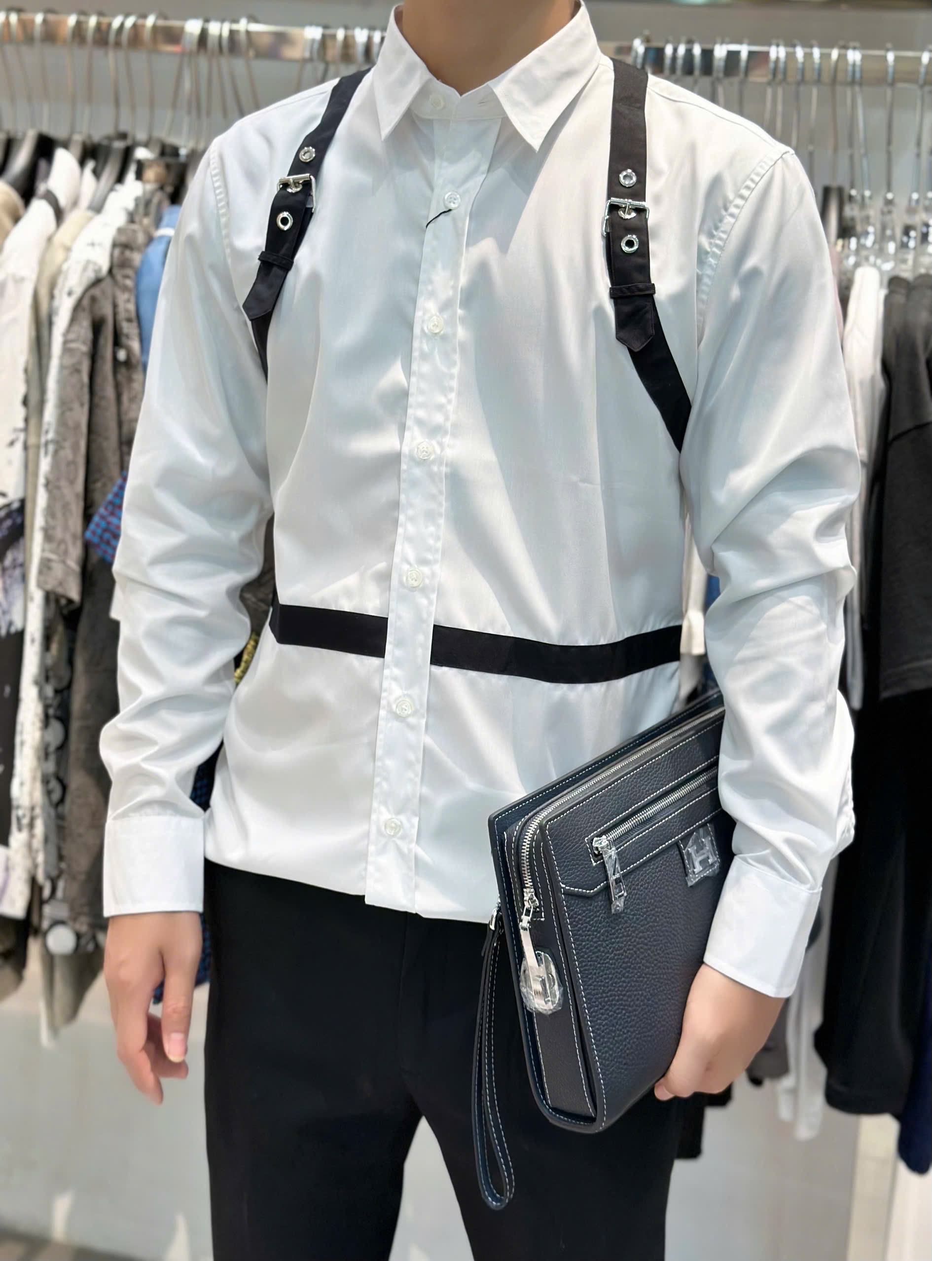 Áo sơ mi dài tay McQueen MCQ Trắng phối vạt kẻ Đen Like AuthVTN