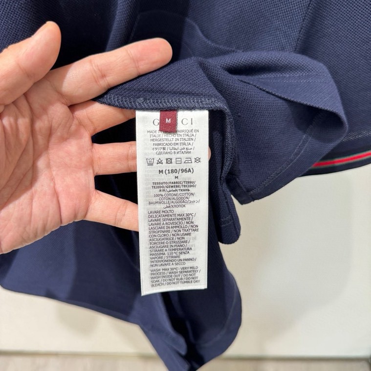 Áo polo Gucci GC Xanh than logo chữ kẻ viền Đỏ Like Auth 1-1 on web VTN