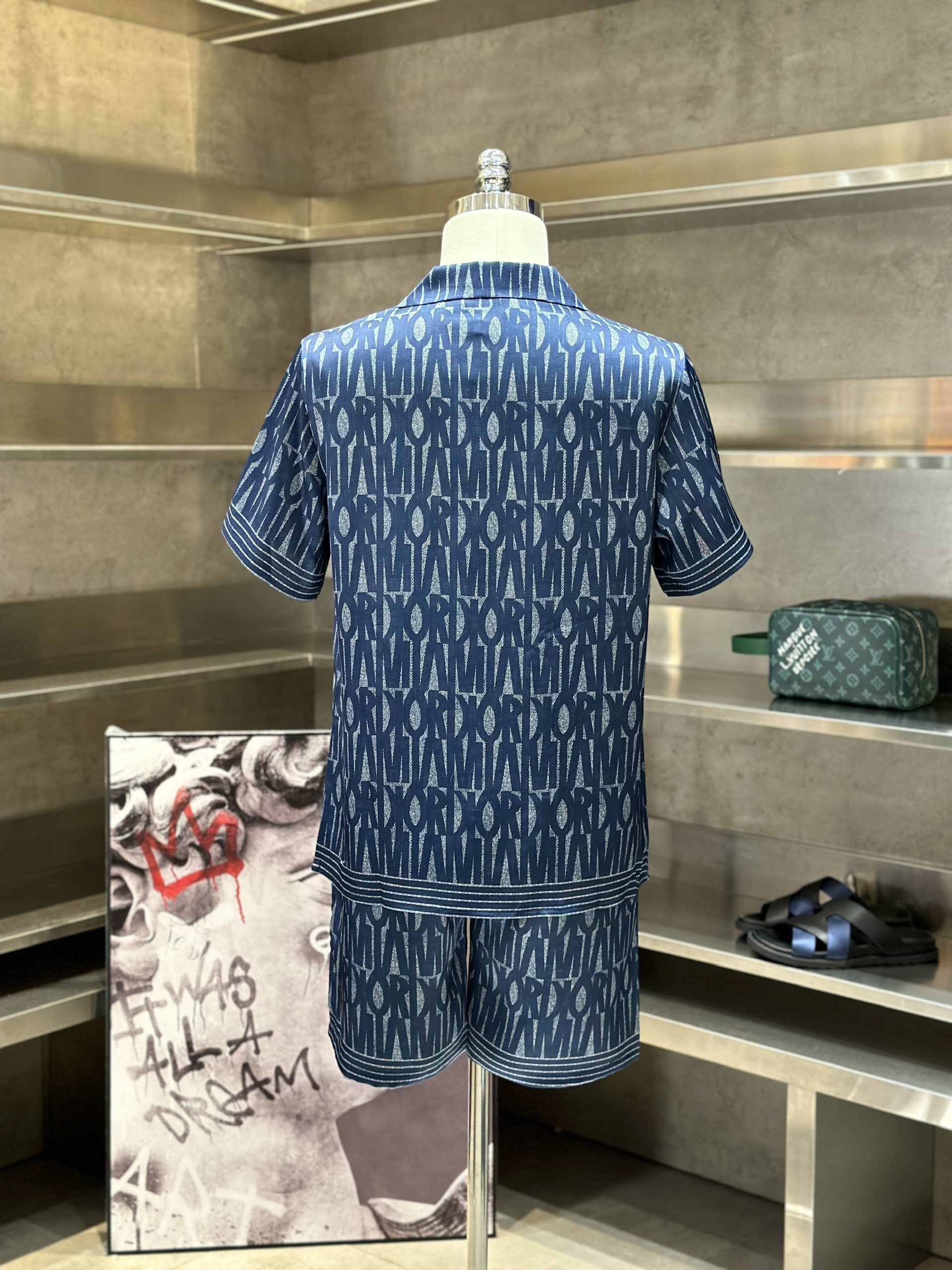 Bộ, set hè lụa Dior CD Xanh than họa tiết logo chữ to full Like Auth VTN