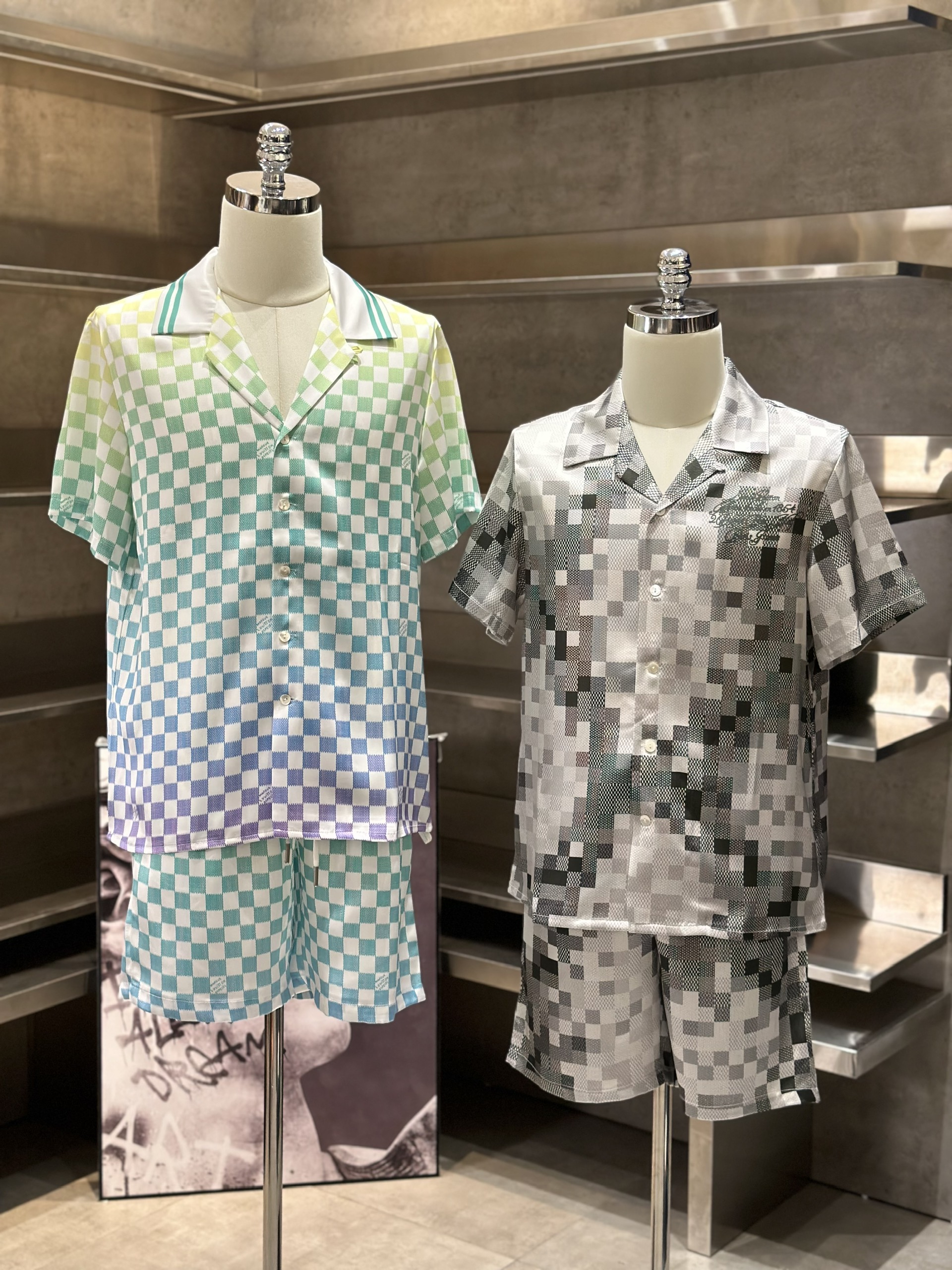 Bộ, set hè lụa Louis Vuitton LV Trắng họa tiết caro loang màu Like Auth VTN