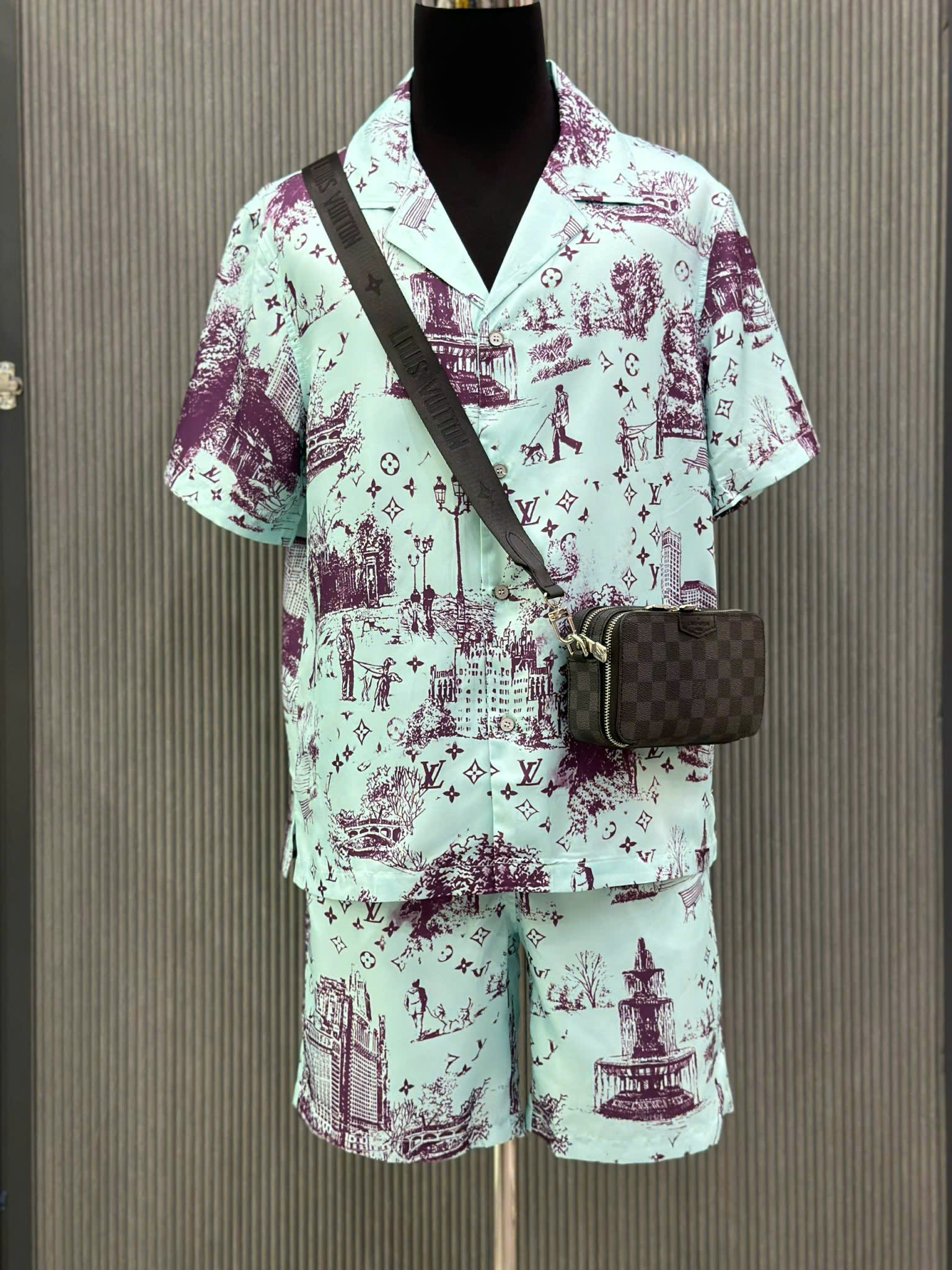 Bộ, set hè lụa Lousi Vuitton LV họa tiết đài phun nước Like Auth VTN